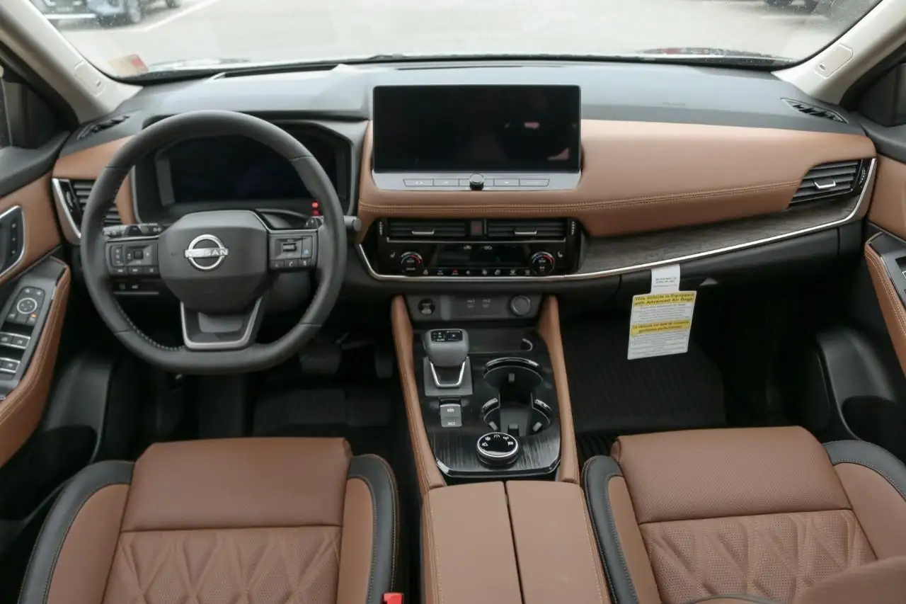 Nissan Rogue fotografie Nissan Rogue