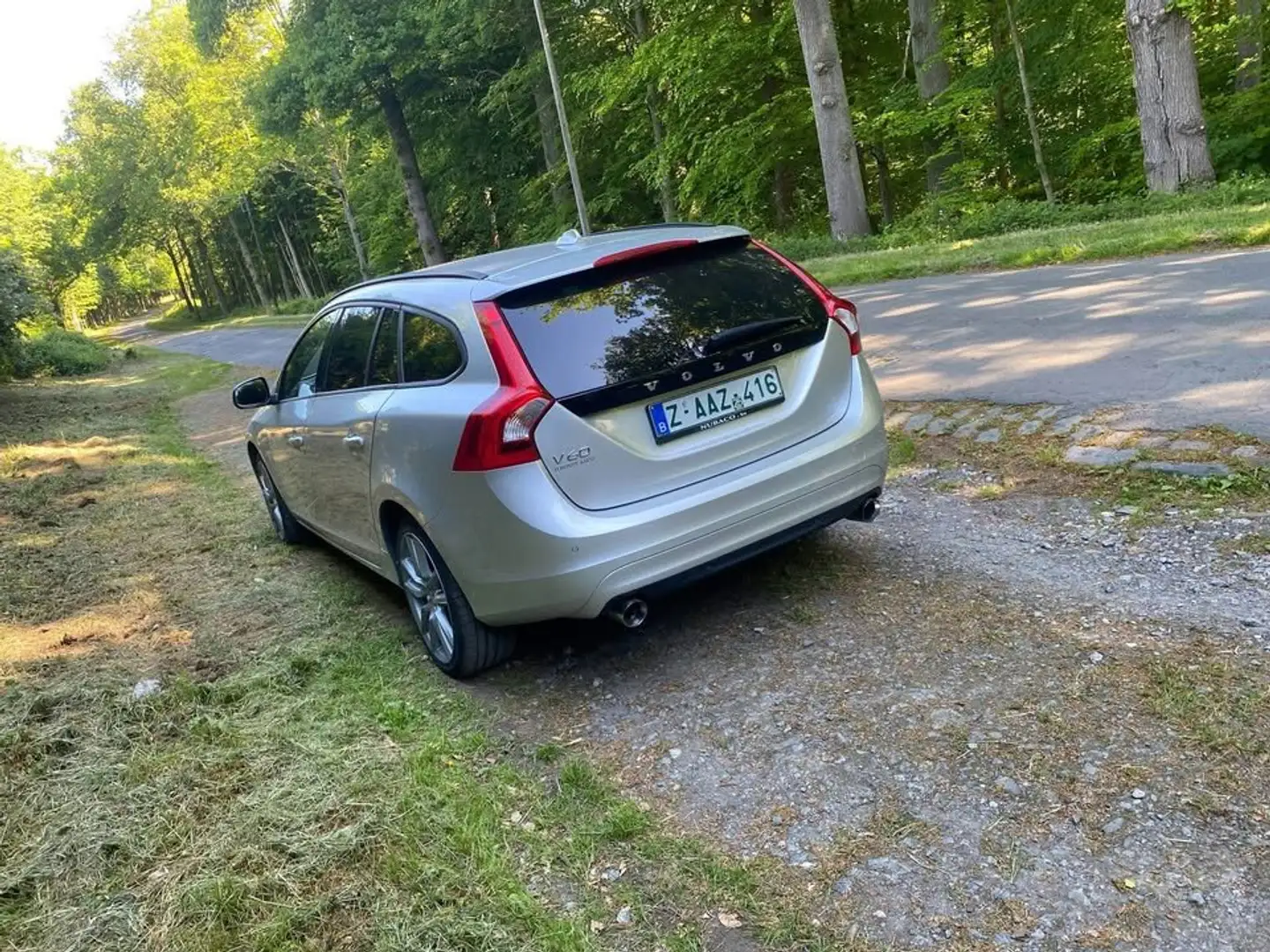 Volvo V60 2.0 D2 Kinetic Zilver - 2