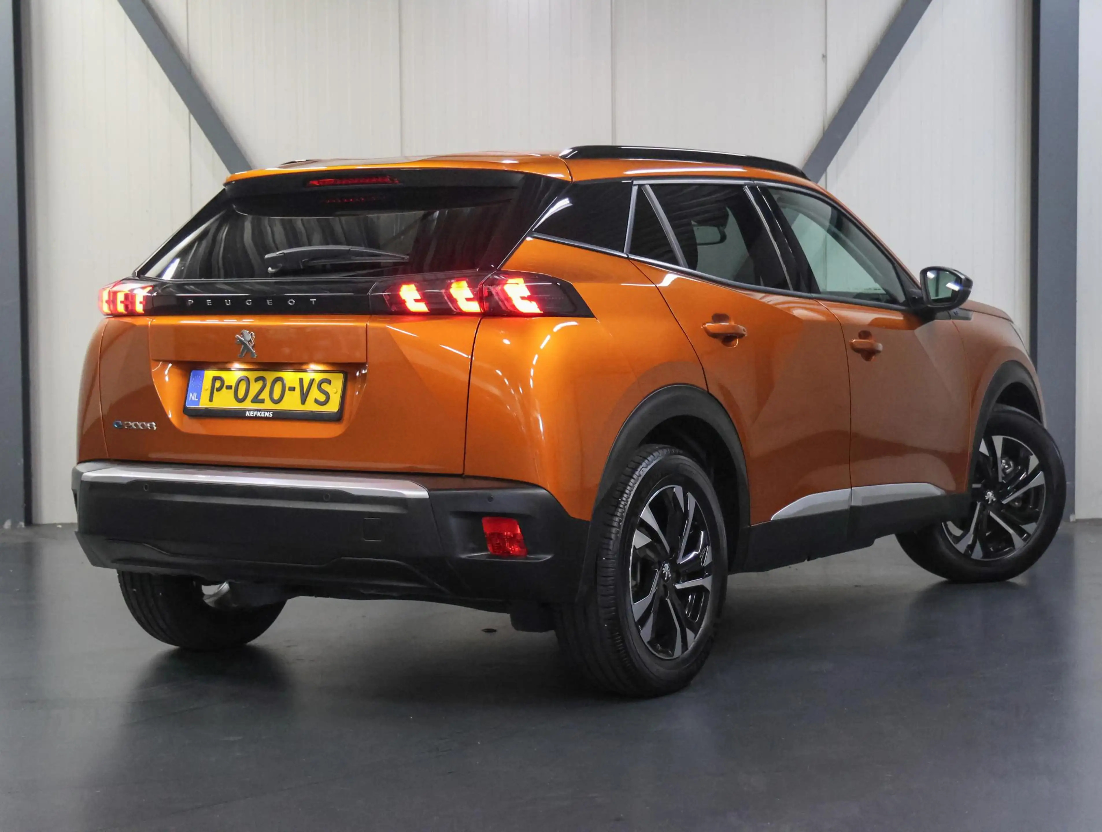 Peugeot e-2008 EV Allure 50 kWh 136PK | 1ste eigenaar | ACCU 91% — photo 3