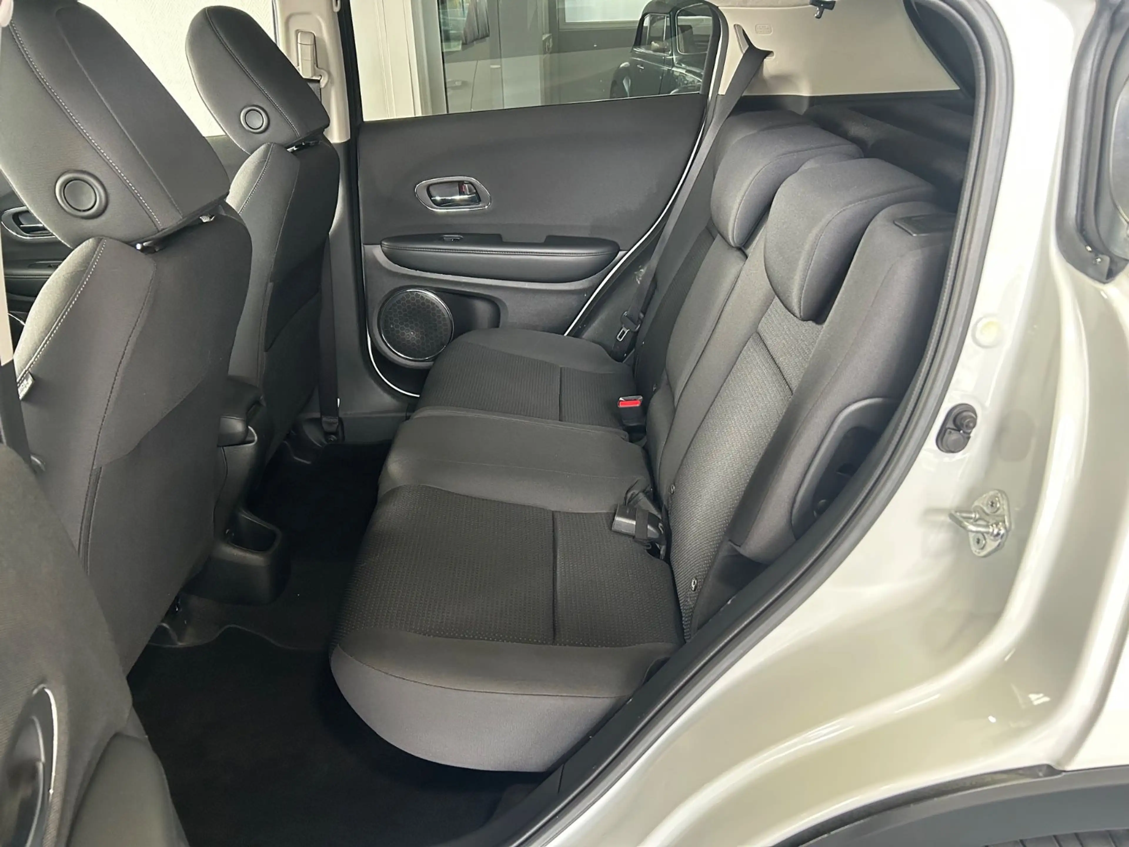 Honda HR-V 1.5 i-VTEC Elegance Navi Kamera — photo 6