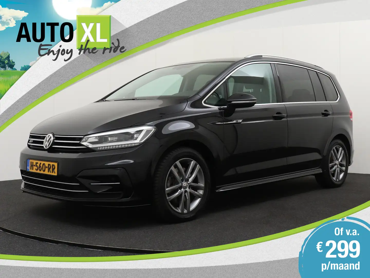 Volkswagen Touran 1.5 TSI Aut. R-Line 7-pers Trekhaak Carplay Adapt. Zwart - 1
