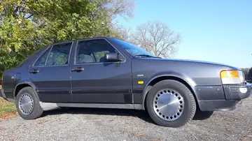 Modellauto Saab 9000 CD Turbo, 1990 dark red Triple9 1:18 (Türen, Motorhaube... nicht zu öffnen!) bei