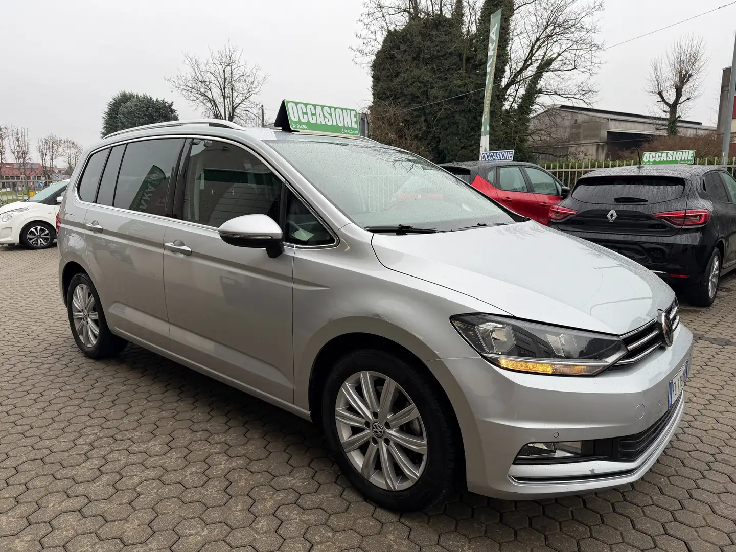 Volkswagen Touran Touran III 1.6 tdi Business 115cv dsg Grigio - 2