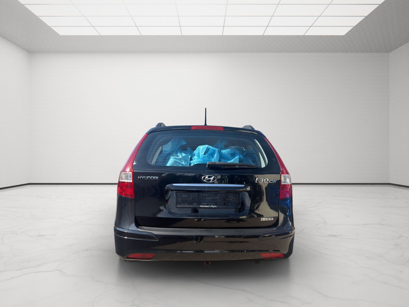 Hyundai i30 cw FIFA WM Edition *TÜV NEU*SHZ*KLIMA* — photo 5