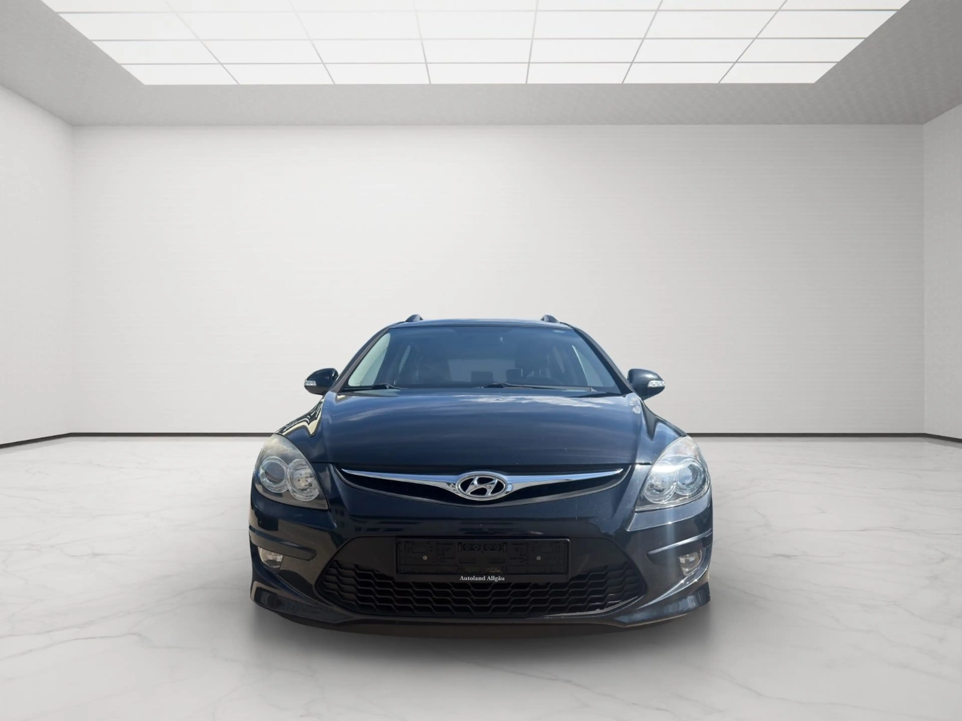 Hyundai i30 cw FIFA WM Edition *TÜV NEU*SHZ*KLIMA* — photo 2