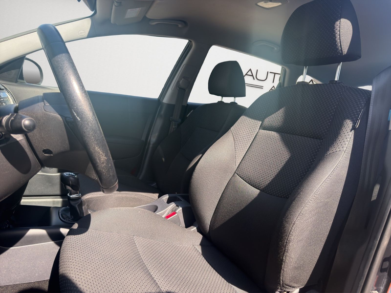 Hyundai i30 cw FIFA WM Edition *TÜV NEU*SHZ*KLIMA* — photo 9