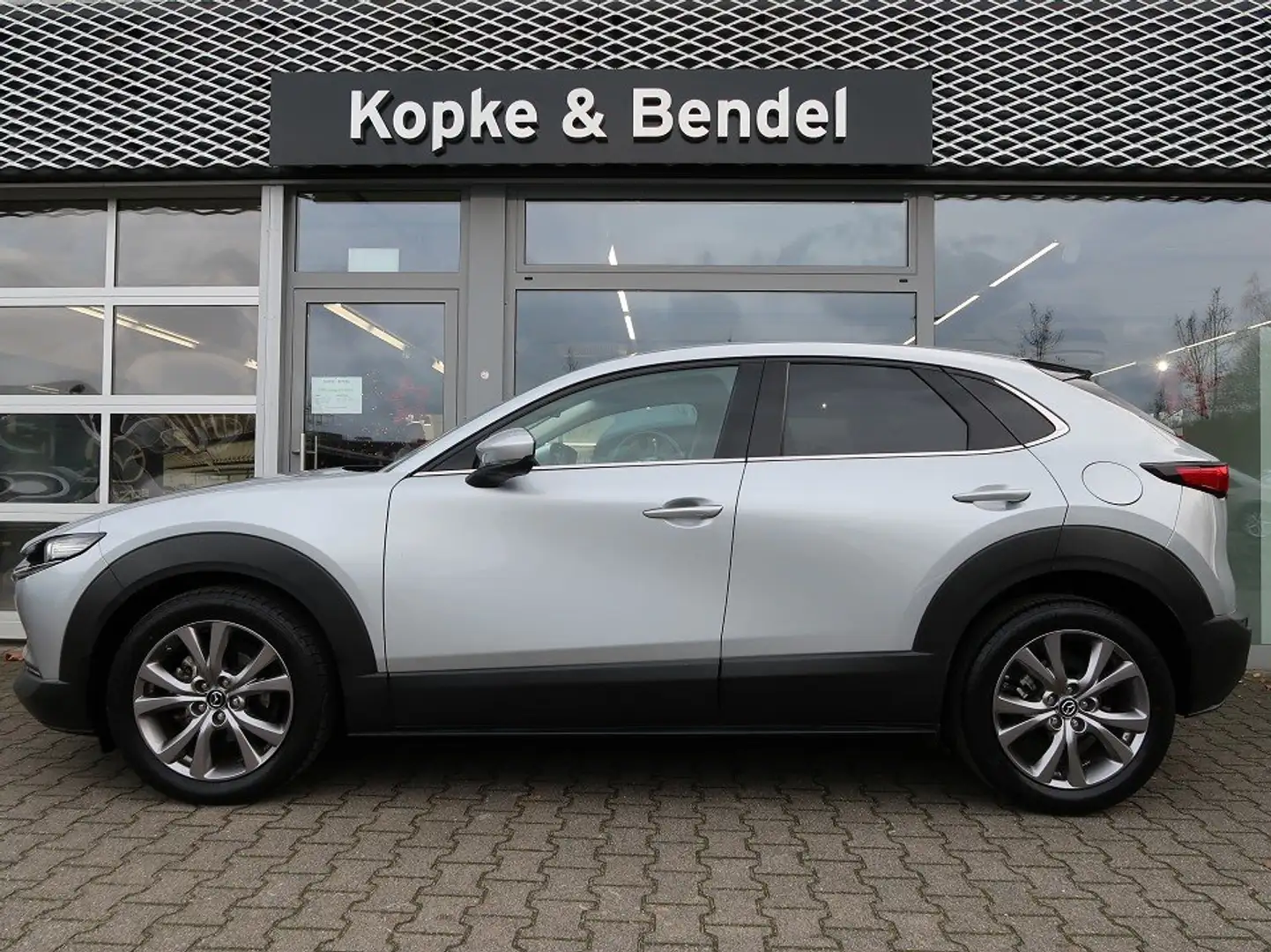 Mazda CX-30 1,8 D automatik*aus Seniorenhand*Scheckheft*Extras Silber - 2
