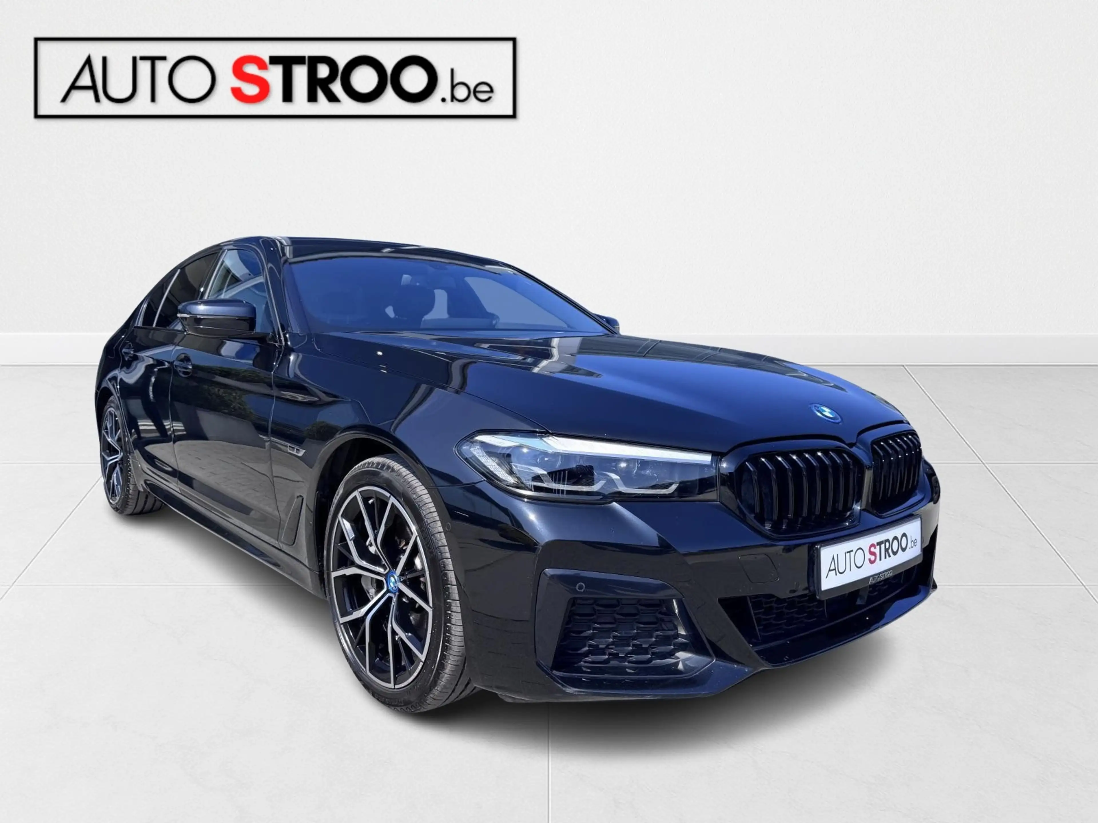 BMW 545 e xDrive M-Sport | ACC | Camera | Winterpack — photo 3