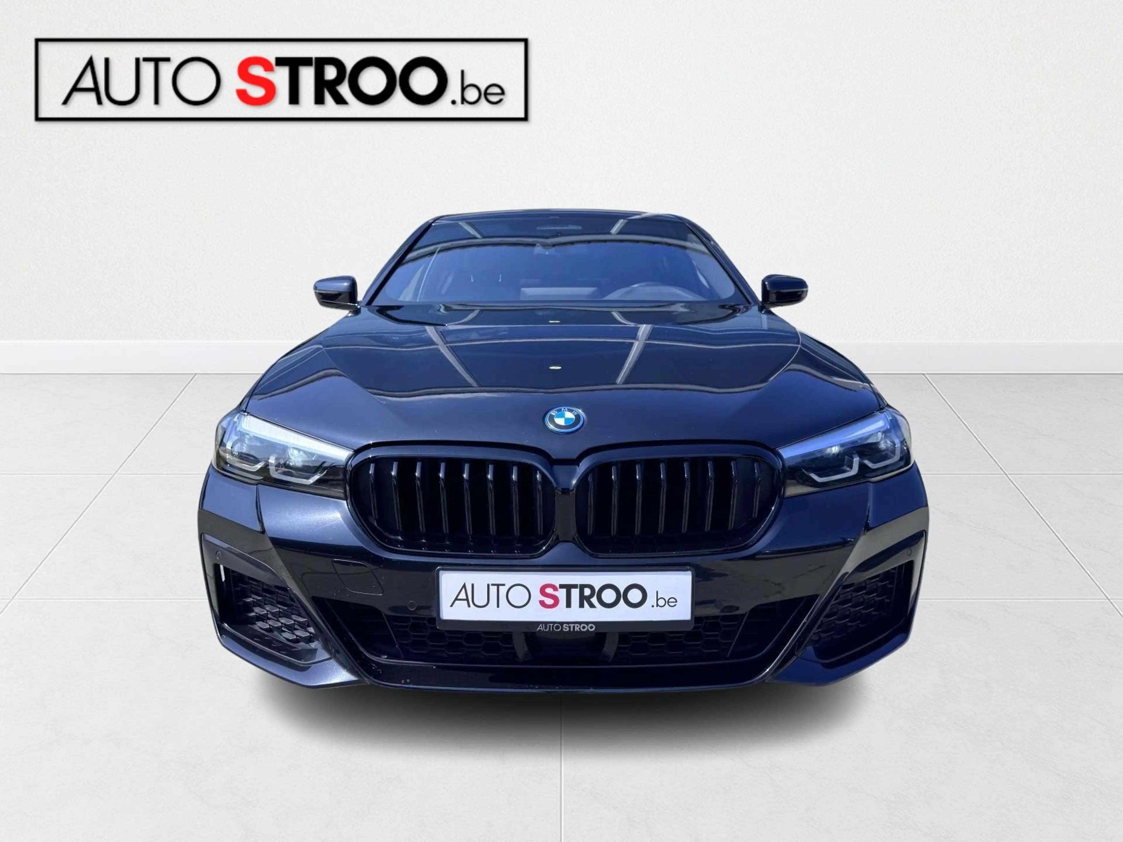 BMW 545 e xDrive M-Sport | ACC | Camera | Winterpack — photo 2