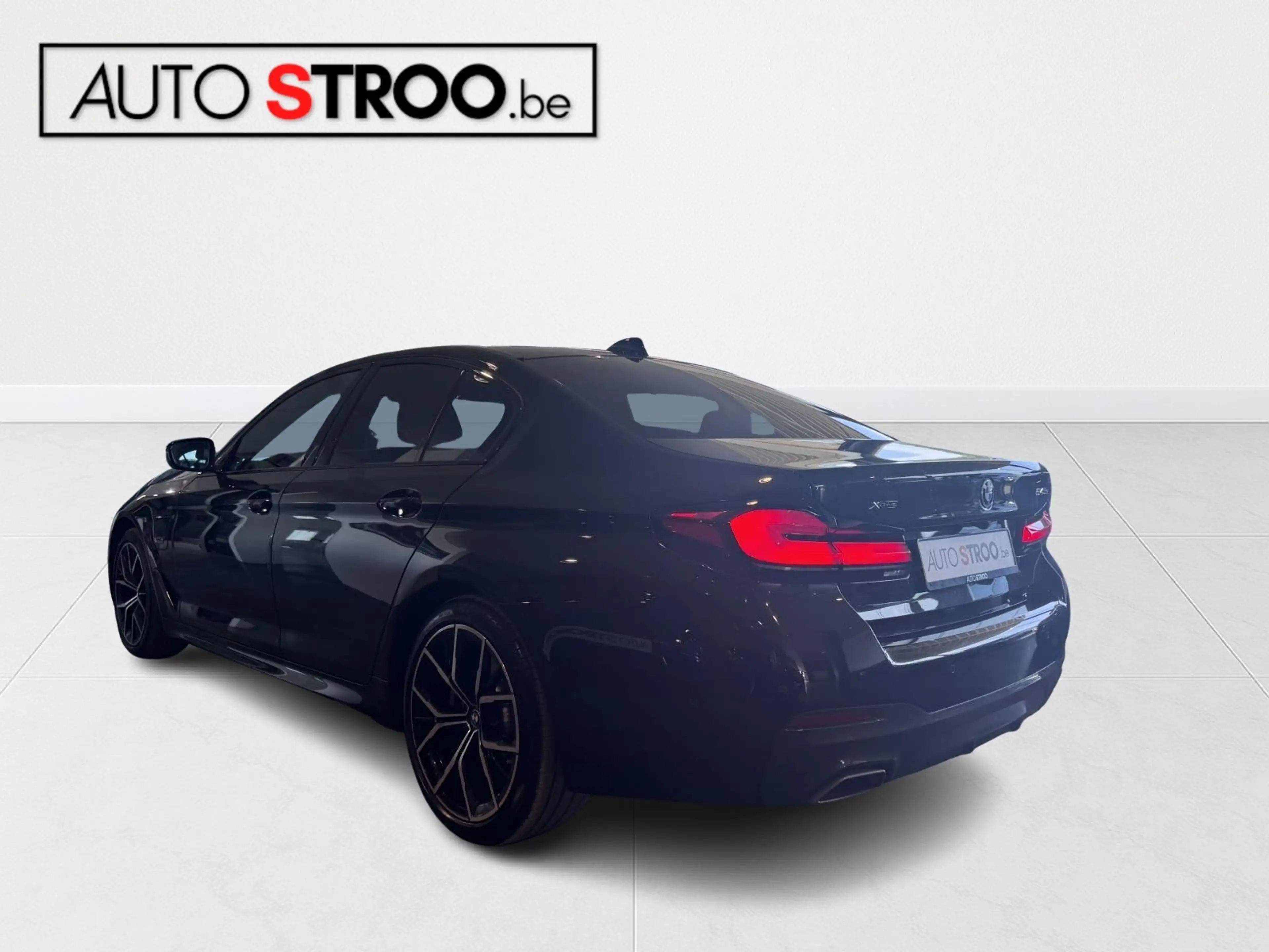 BMW 545 e xDrive M-Sport | ACC | Camera | Winterpack — photo 6