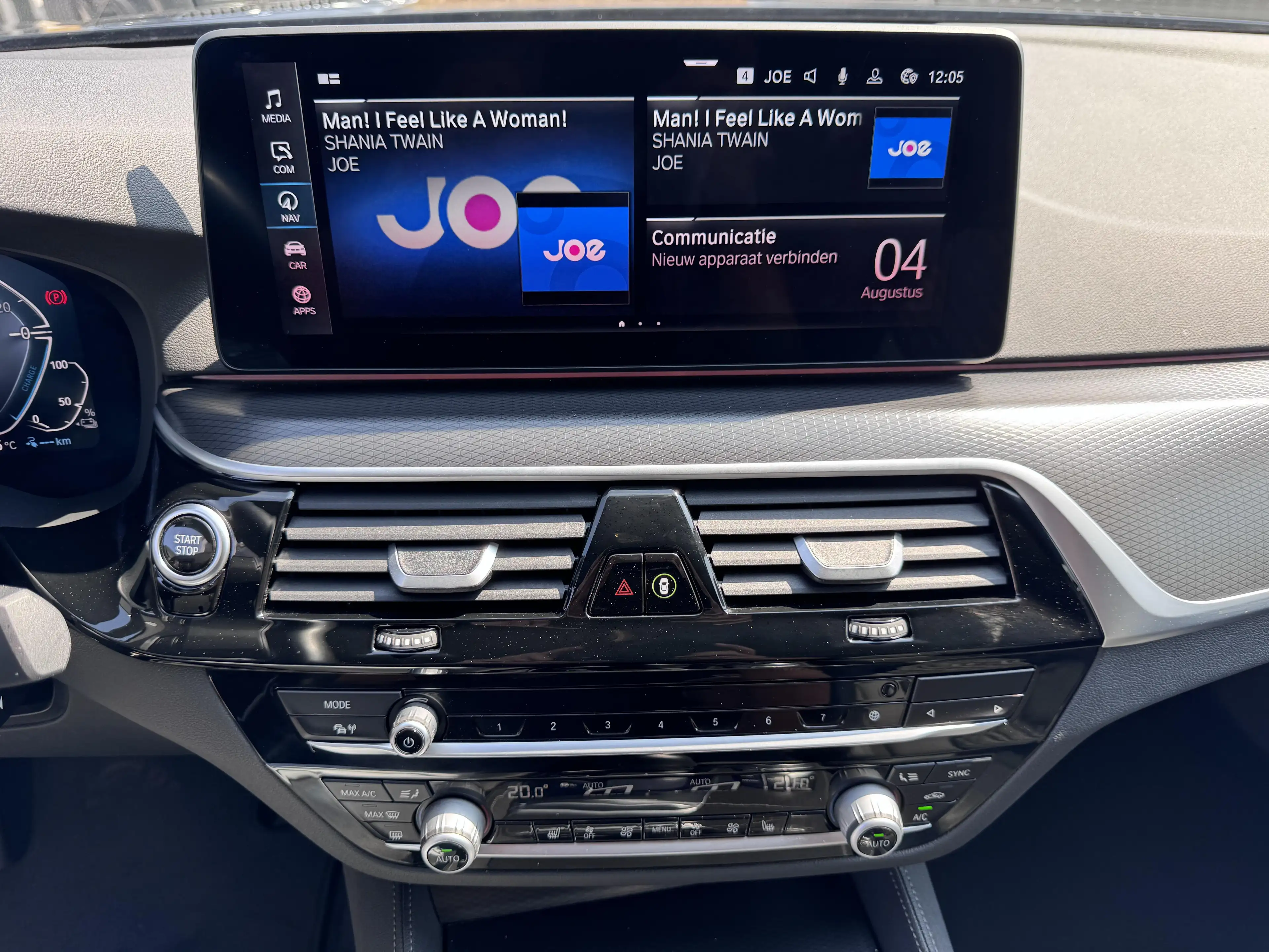 BMW 545 e xDrive M-Sport | ACC | Camera | Winterpack — photo 11