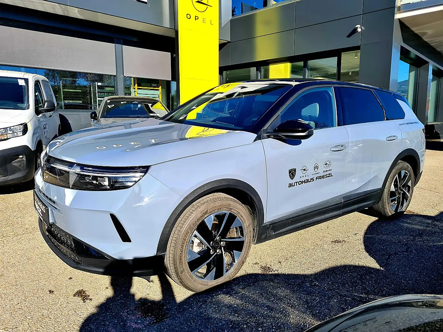 Opel Grandland 1.2 MHEV GS Aut. Vorführwagen! Grau - 2