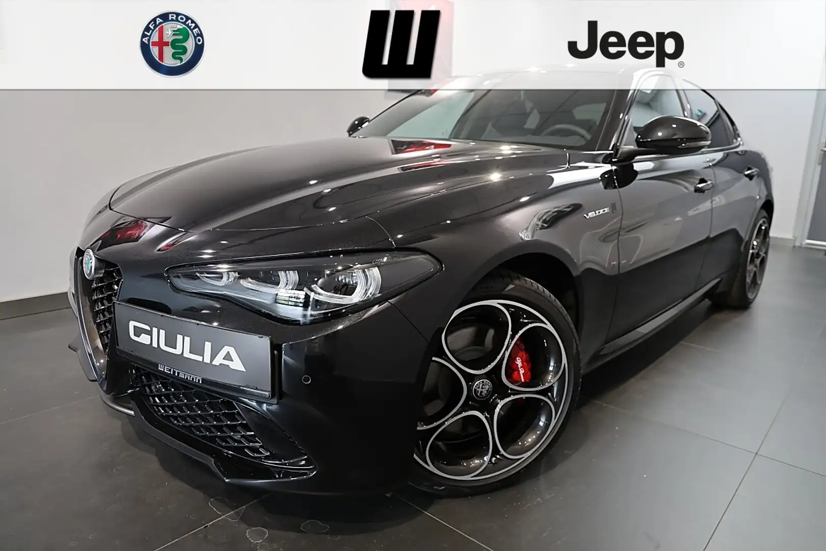 Alfa Romeo Giulia 2,2 16V 210PS AT8 Q4 VELOCE MY26 Schwarz - 1
