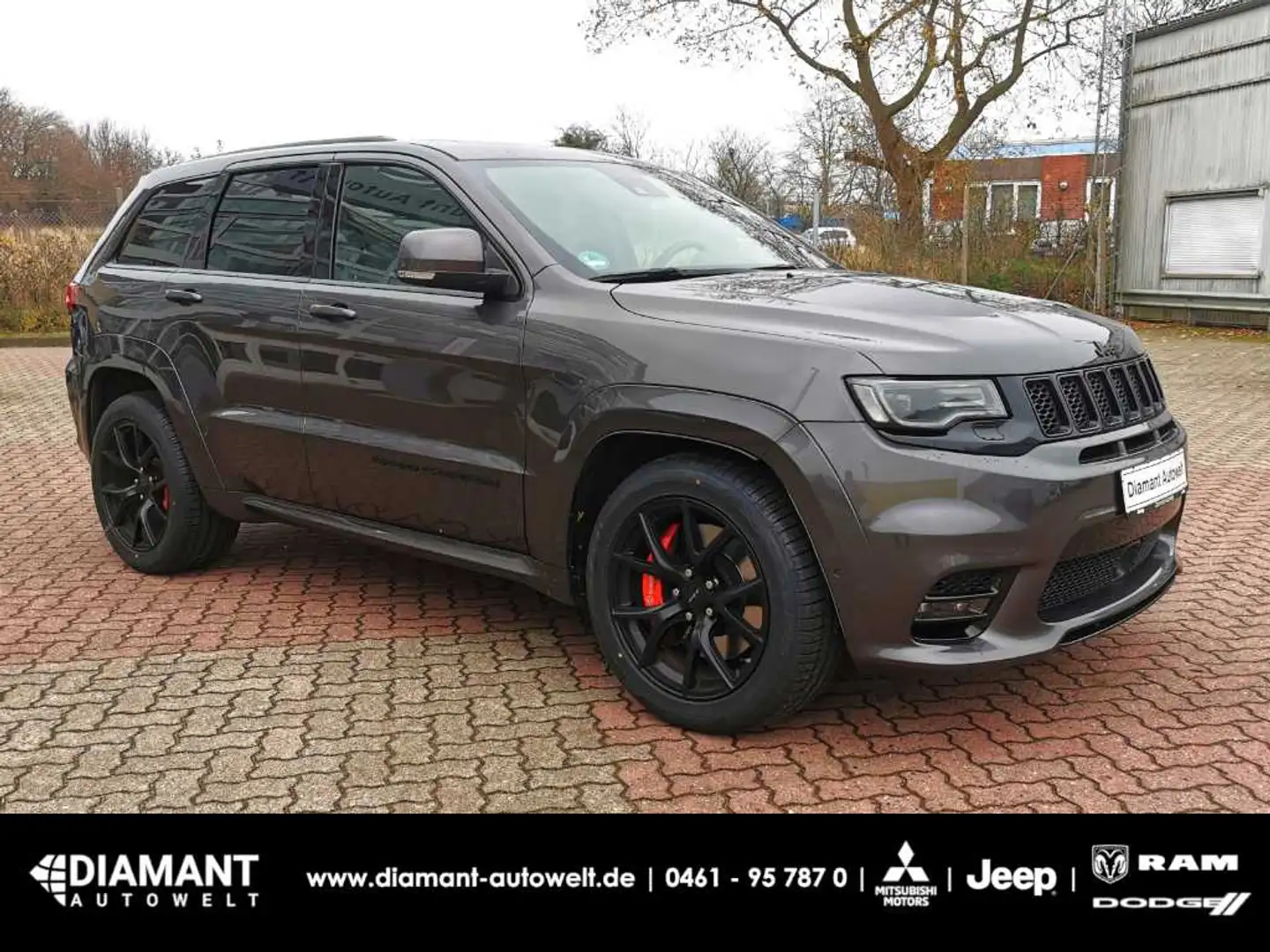 Jeep Grand Cherokee 6.4 V8 HEMI SRT Grau - 1
