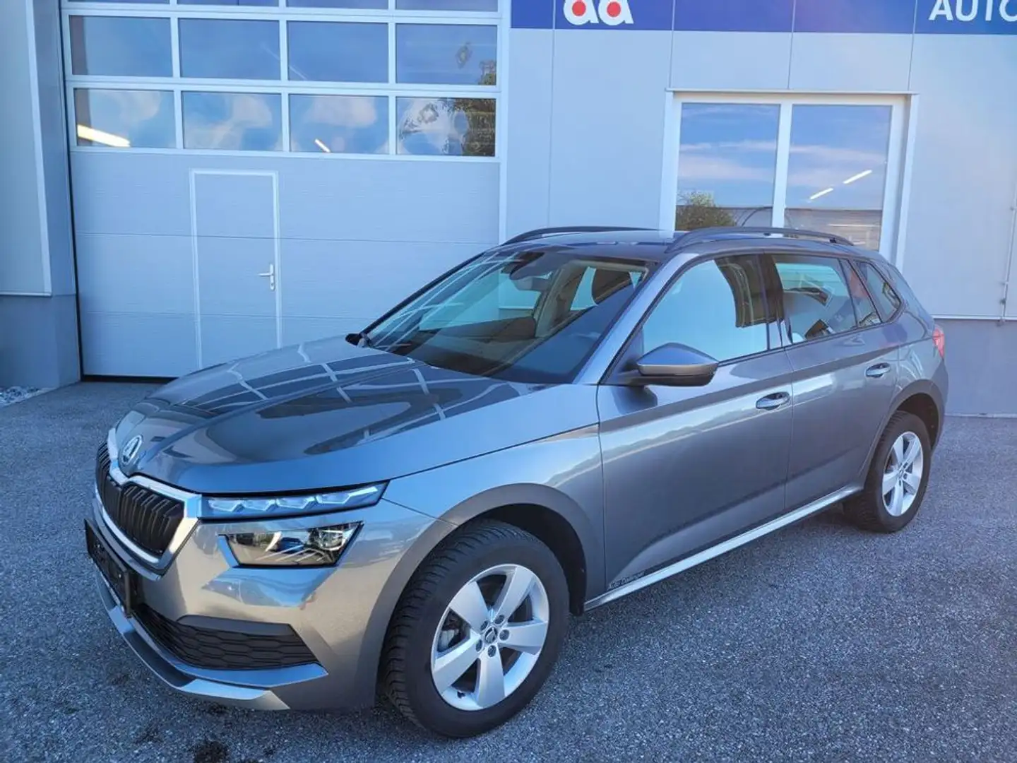 Skoda Kamiq Ambition TSI 1,0 Grau - 1