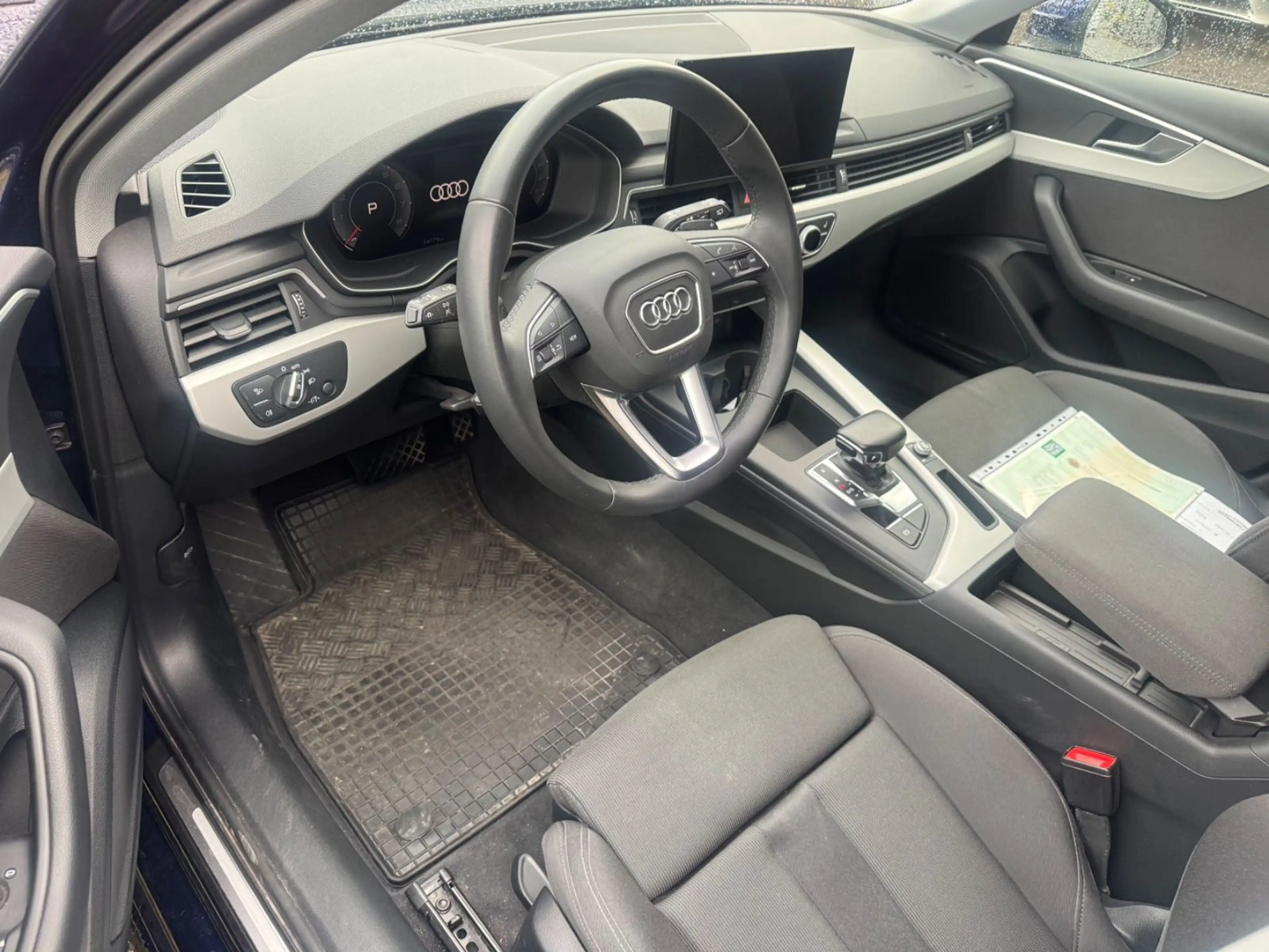 Audi A4 Avant 40 TFSI S tronic advanced — photo 2