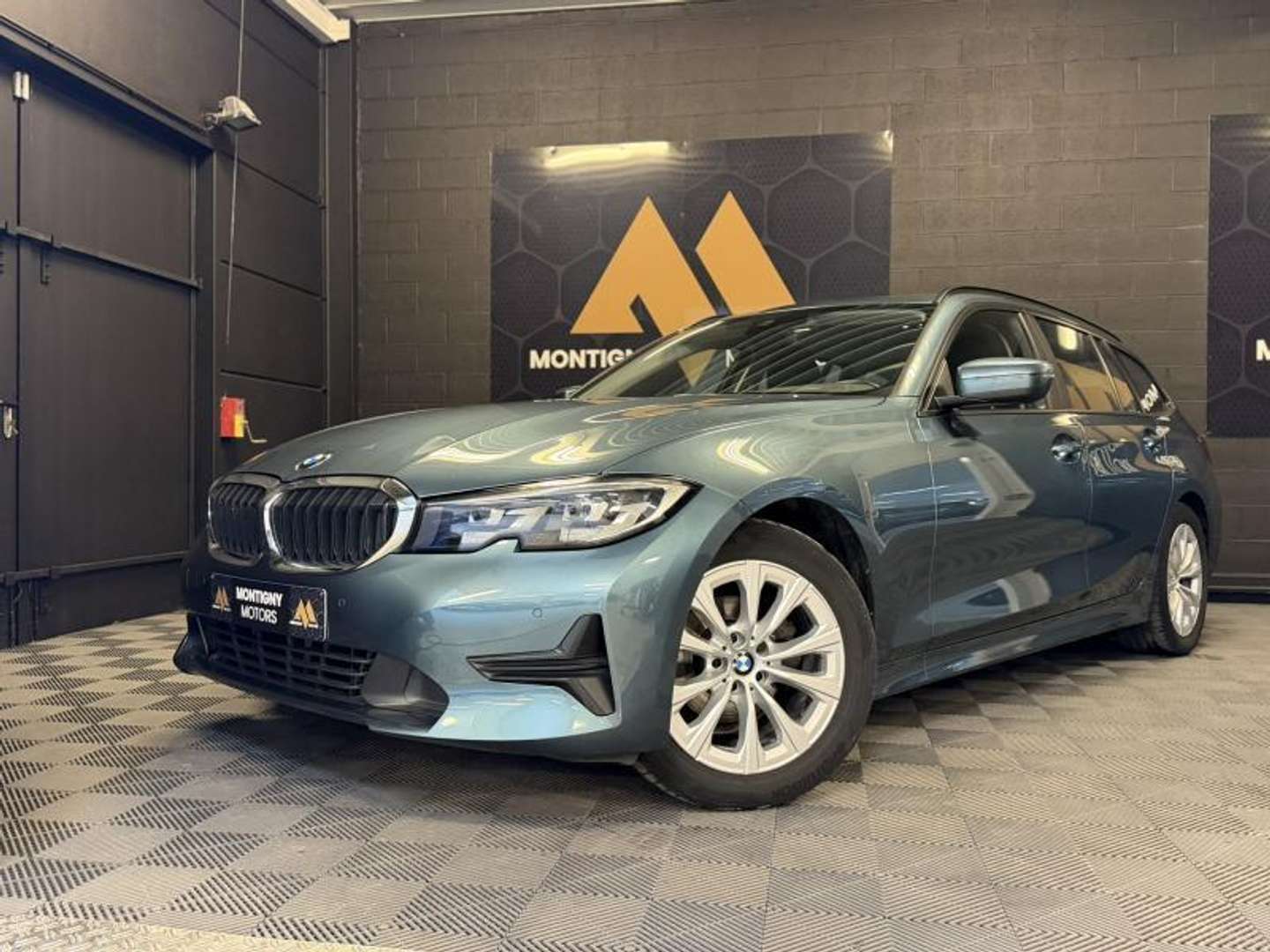 BMW 318 nuo 355 €/ mėn Dyzelinas 2020m. Kita Mechaninė