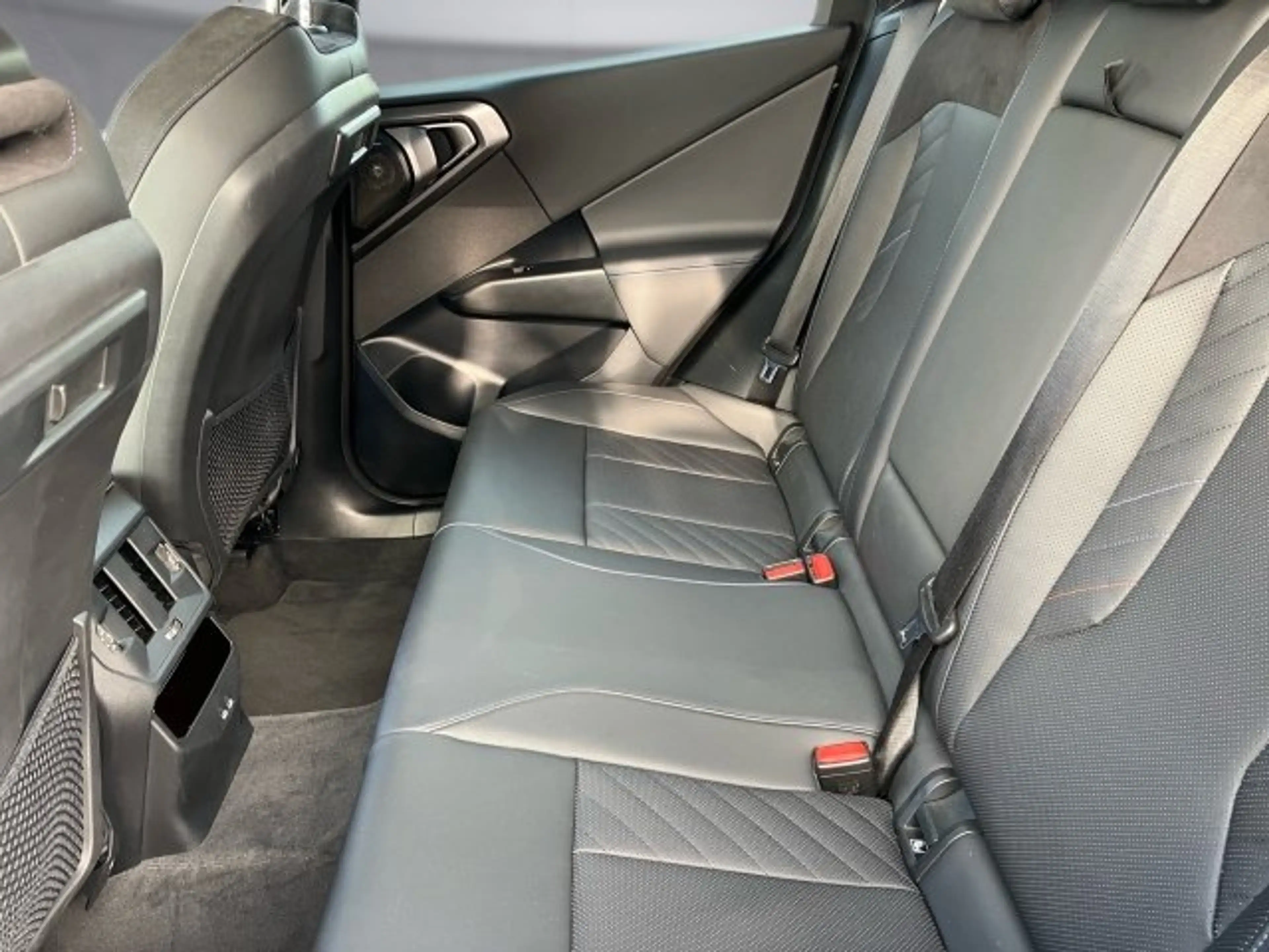 BMW X3 xDrive30e G45 XB1 — photo 12