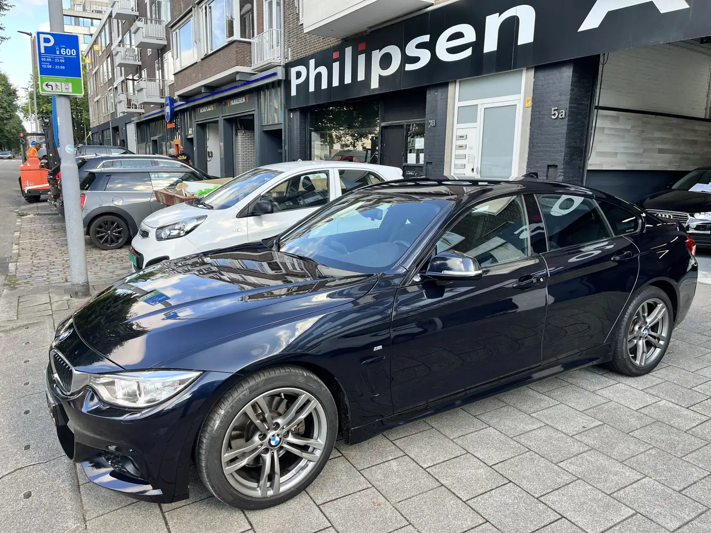 BMW 428 4-serie Gran Coupé 428i Executive Automaat Zwart - 2