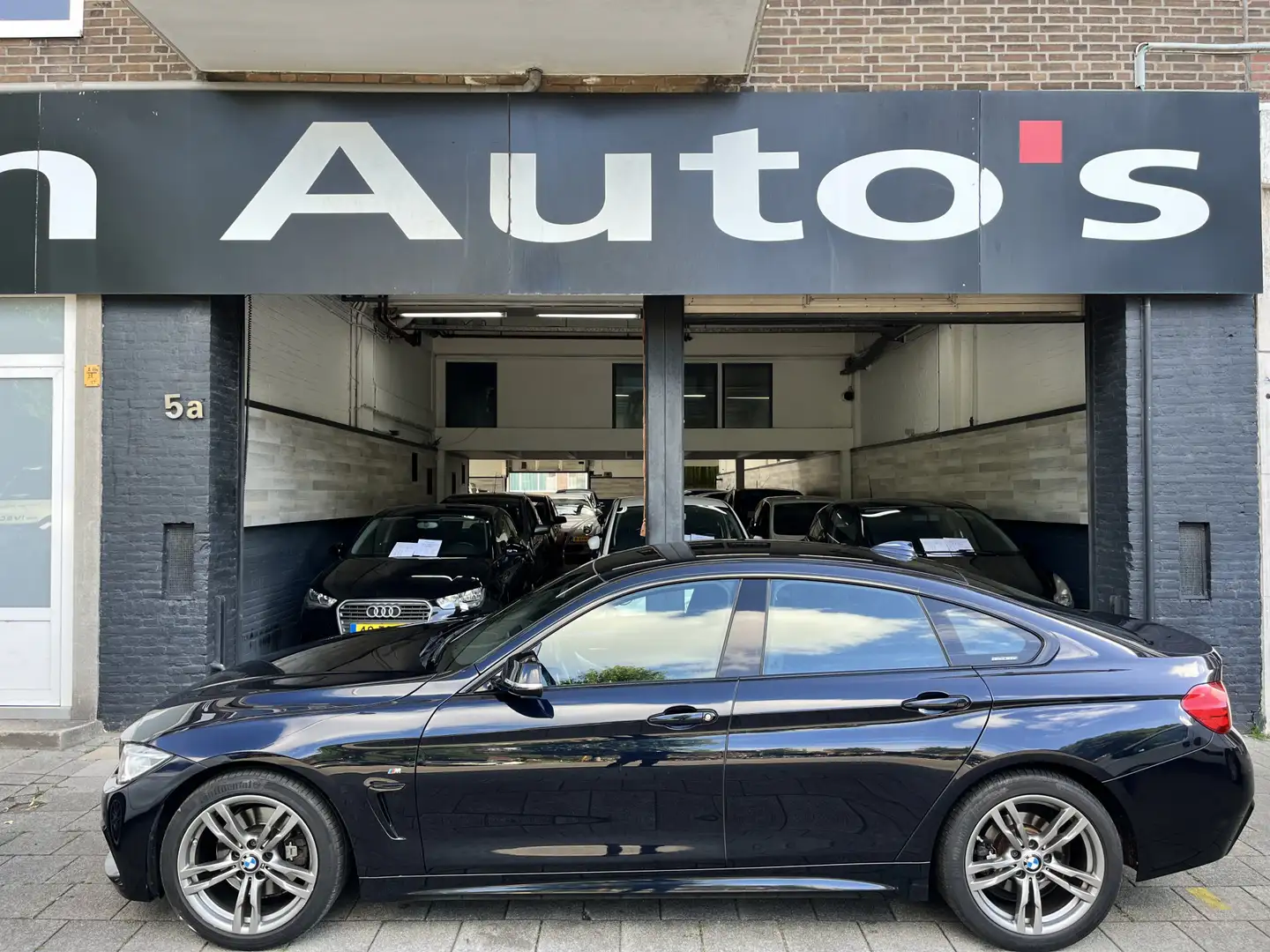 BMW 428 4-serie Gran Coupé 428i Executive Automaat Zwart - 2