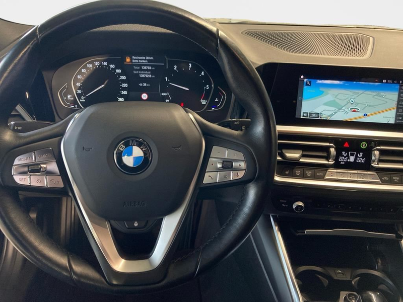 BMW 318 Sport Line — photo 12