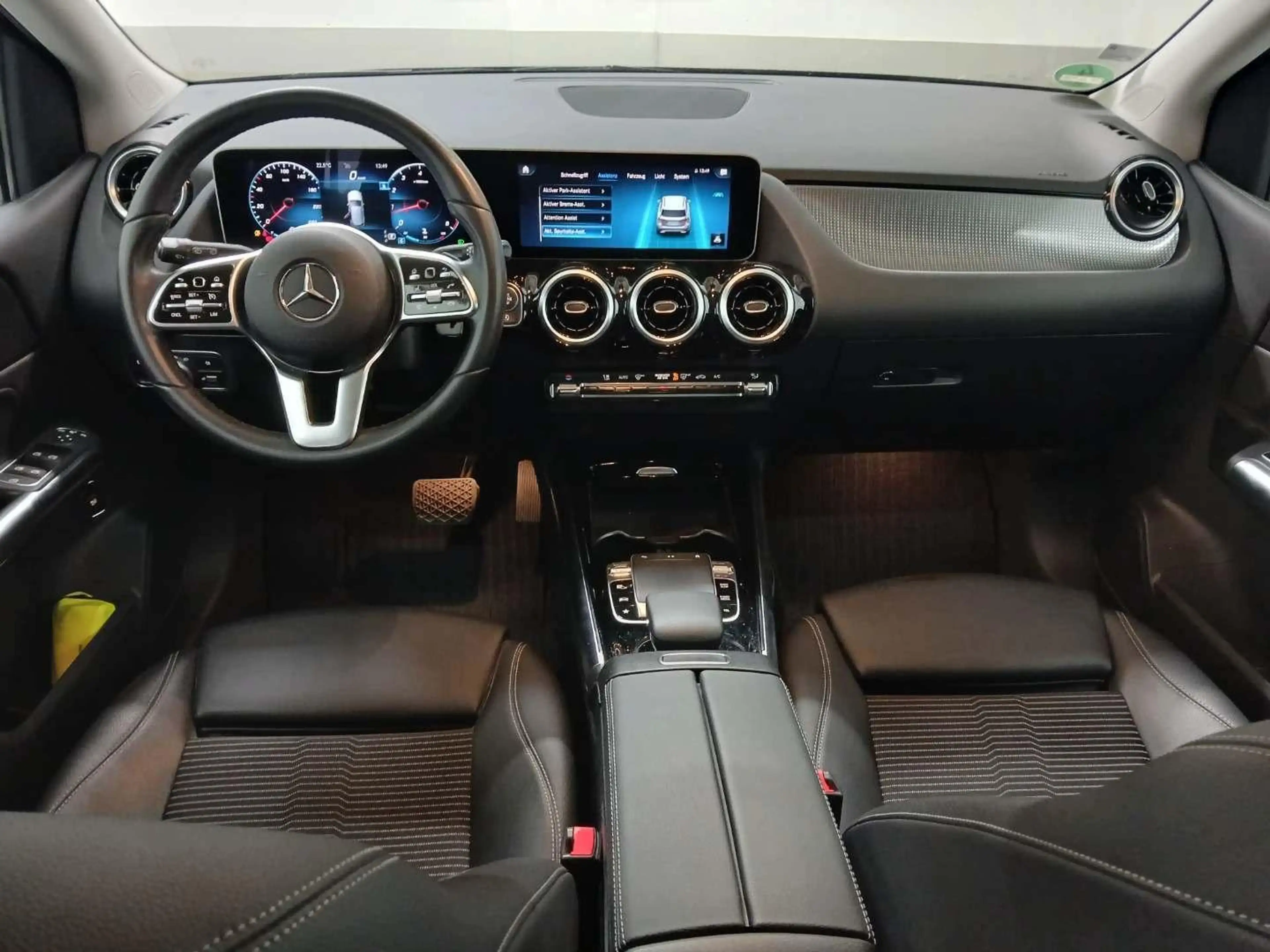 Mercedes-Benz B 200 B200 7G DCT URBAN-PROGRESSIVE-PAKET Pano Navi — photo 9
