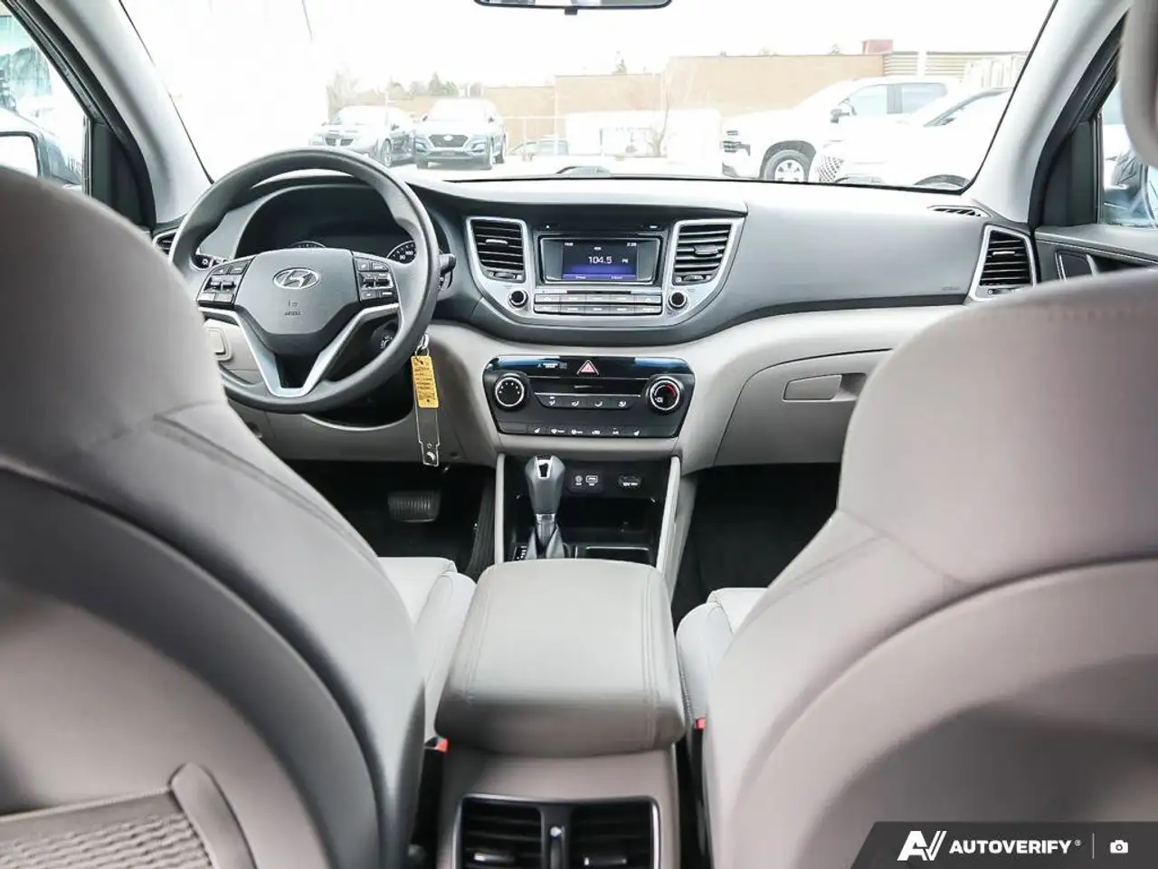 Hyundai TUCSON снимка Hyundai TUCSON
