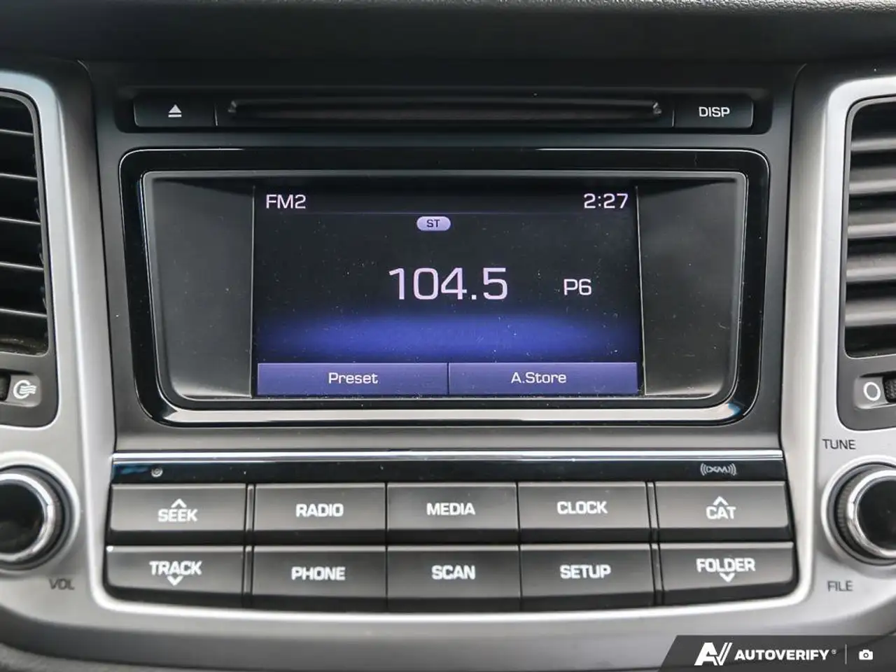 Hyundai TUCSON снимка Hyundai TUCSON