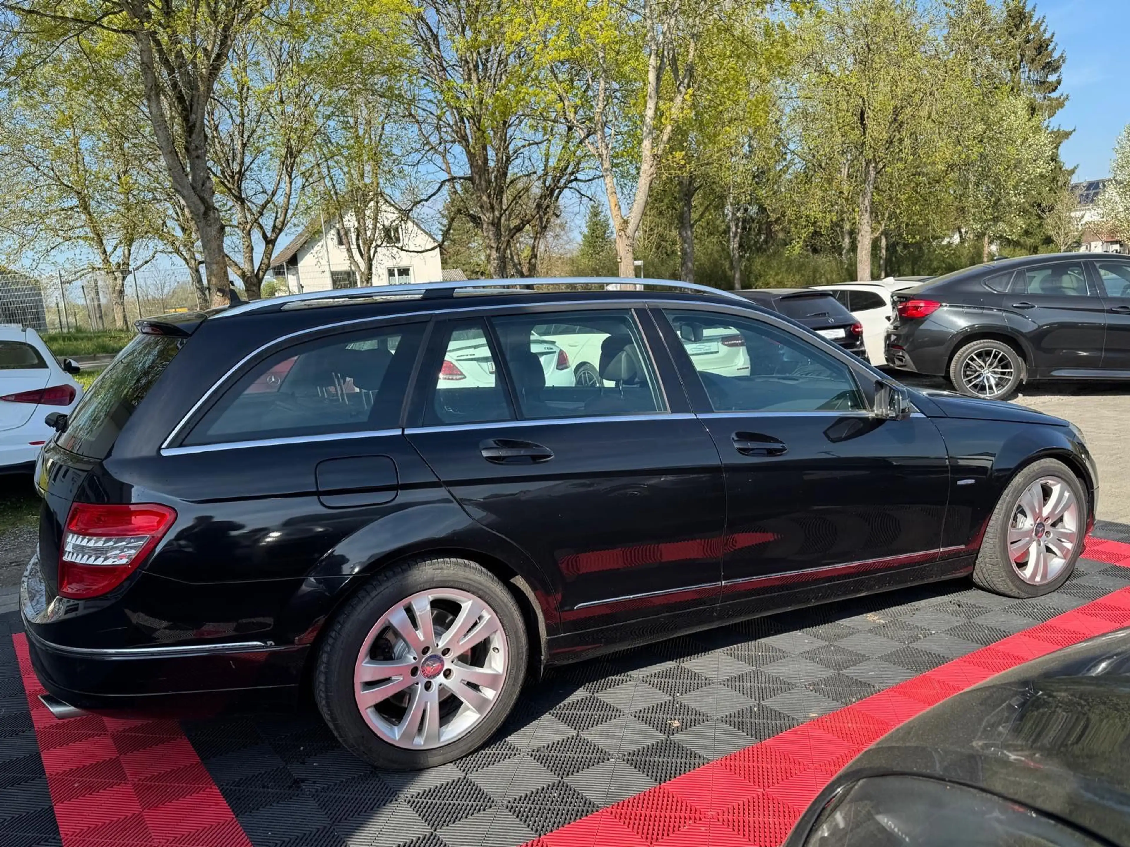 Mercedes-Benz C 350 T-Modell*4M*AHK*TEMP*KAM*SCHIEBEDACH — photo 11