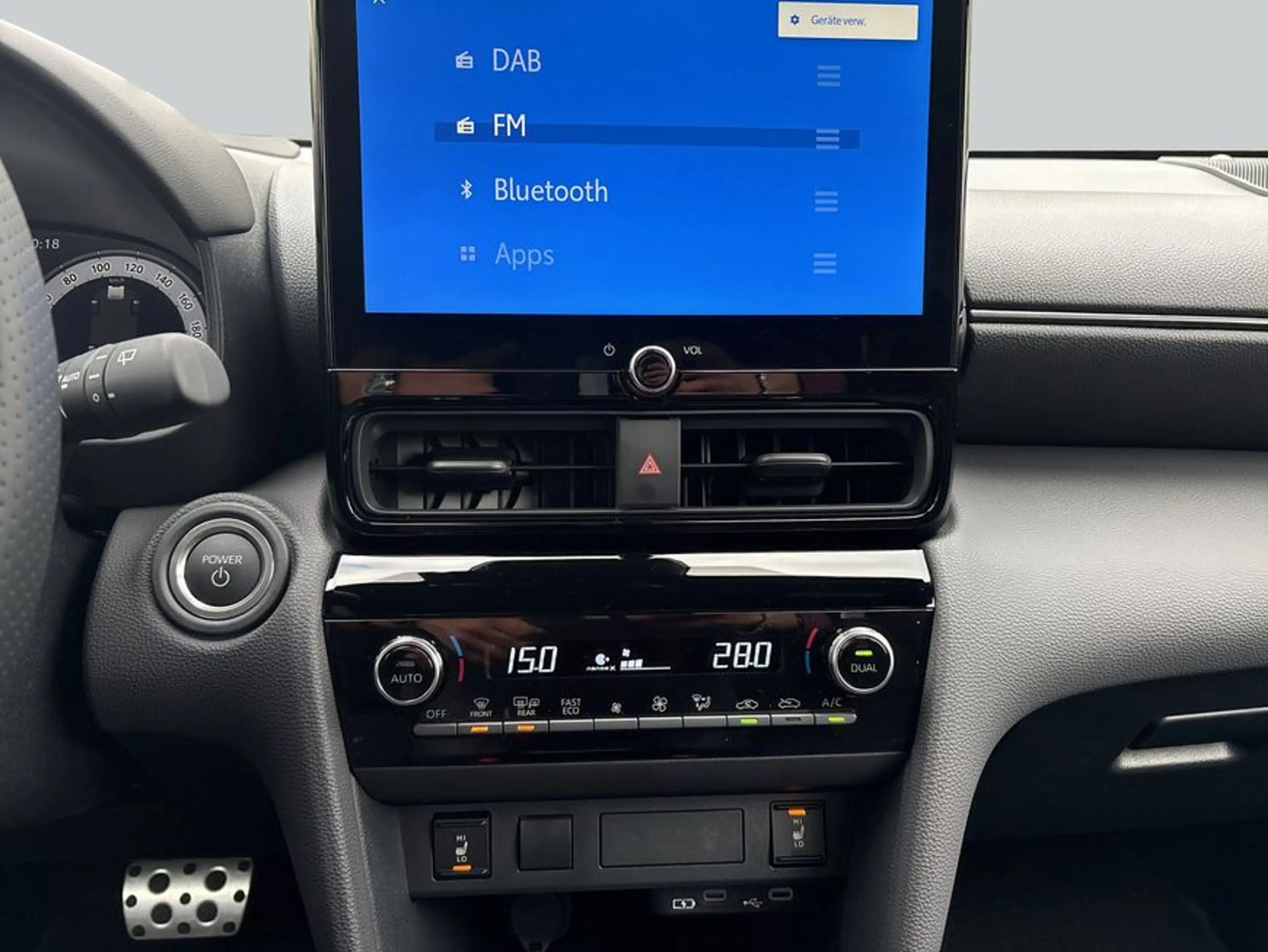 Toyota Yaris Cross Hybrid GR Sport Premium-Paket JBL 360° — photo 14