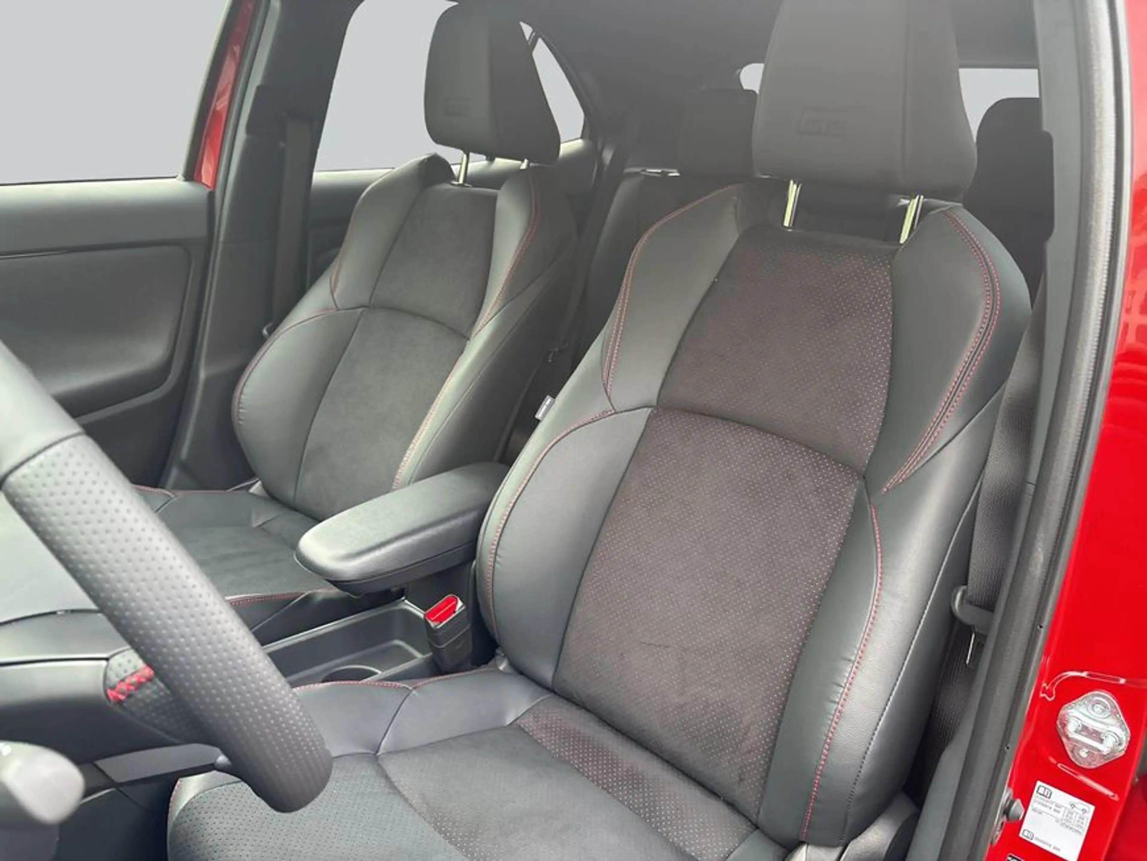Toyota Yaris Cross Hybrid GR Sport Premium-Paket JBL 360° — photo 10