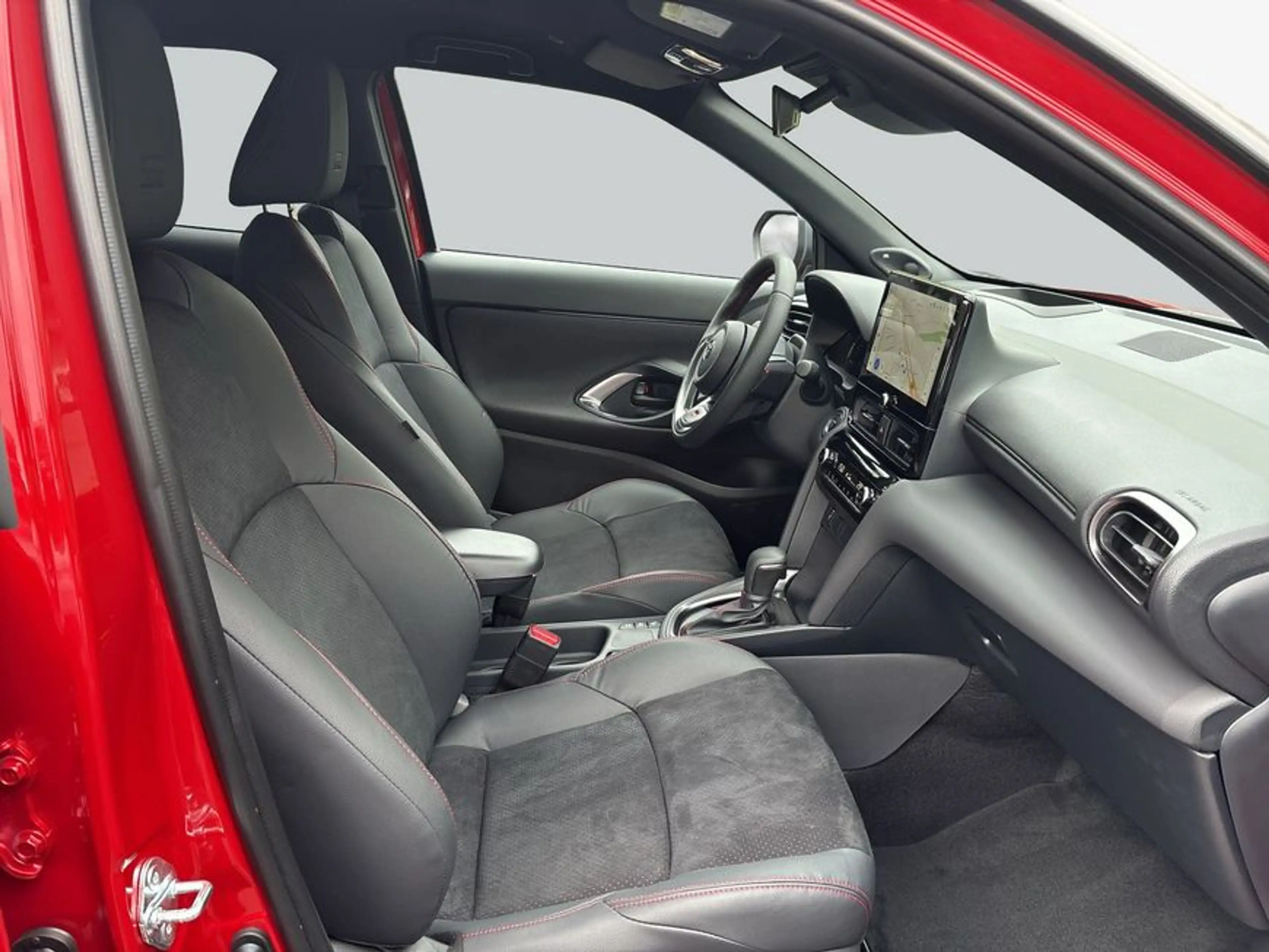 Toyota Yaris Cross Hybrid GR Sport Premium-Paket JBL 360° — photo 12