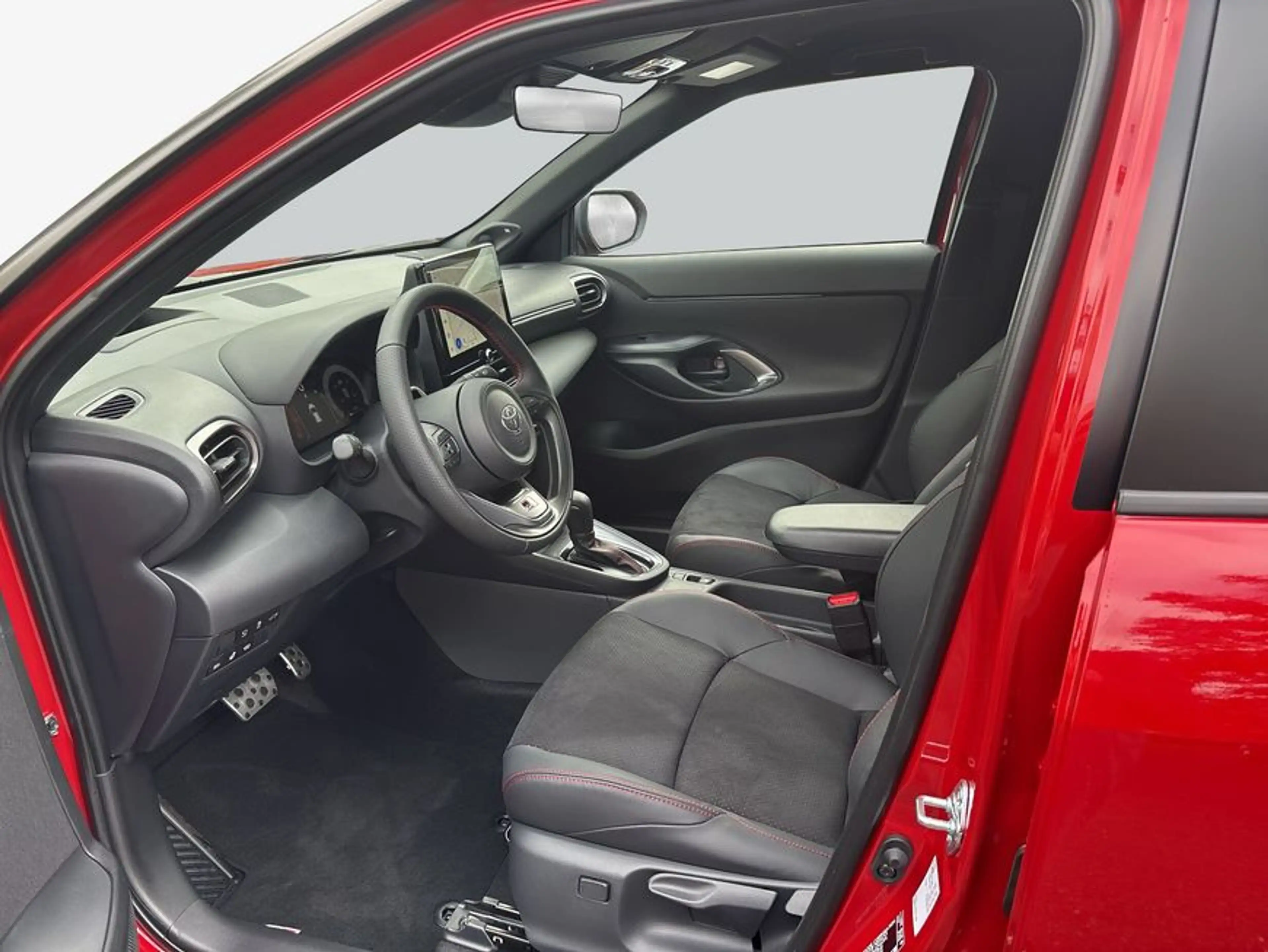 Toyota Yaris Cross Hybrid GR Sport Premium-Paket JBL 360° — photo 9