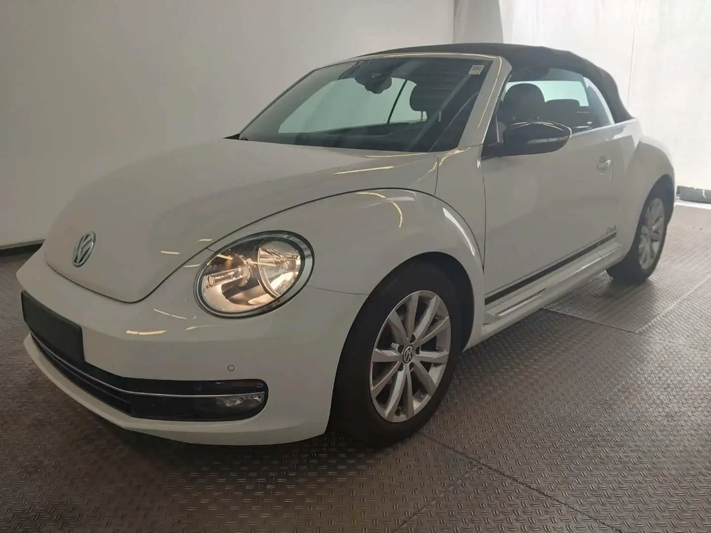 Volkswagen Beetle 1.2 TSI Club Navi PDC 1 Hand White - 2
