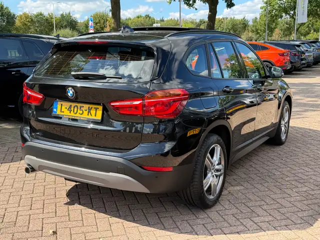 BMW X1 view 3