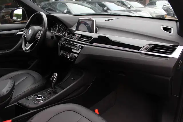 BMW X1 view 12
