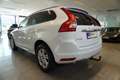 Volvo XC60 D4 Kinetic AWD Kamera/Navi/AHV Blanc - thumbnail 4