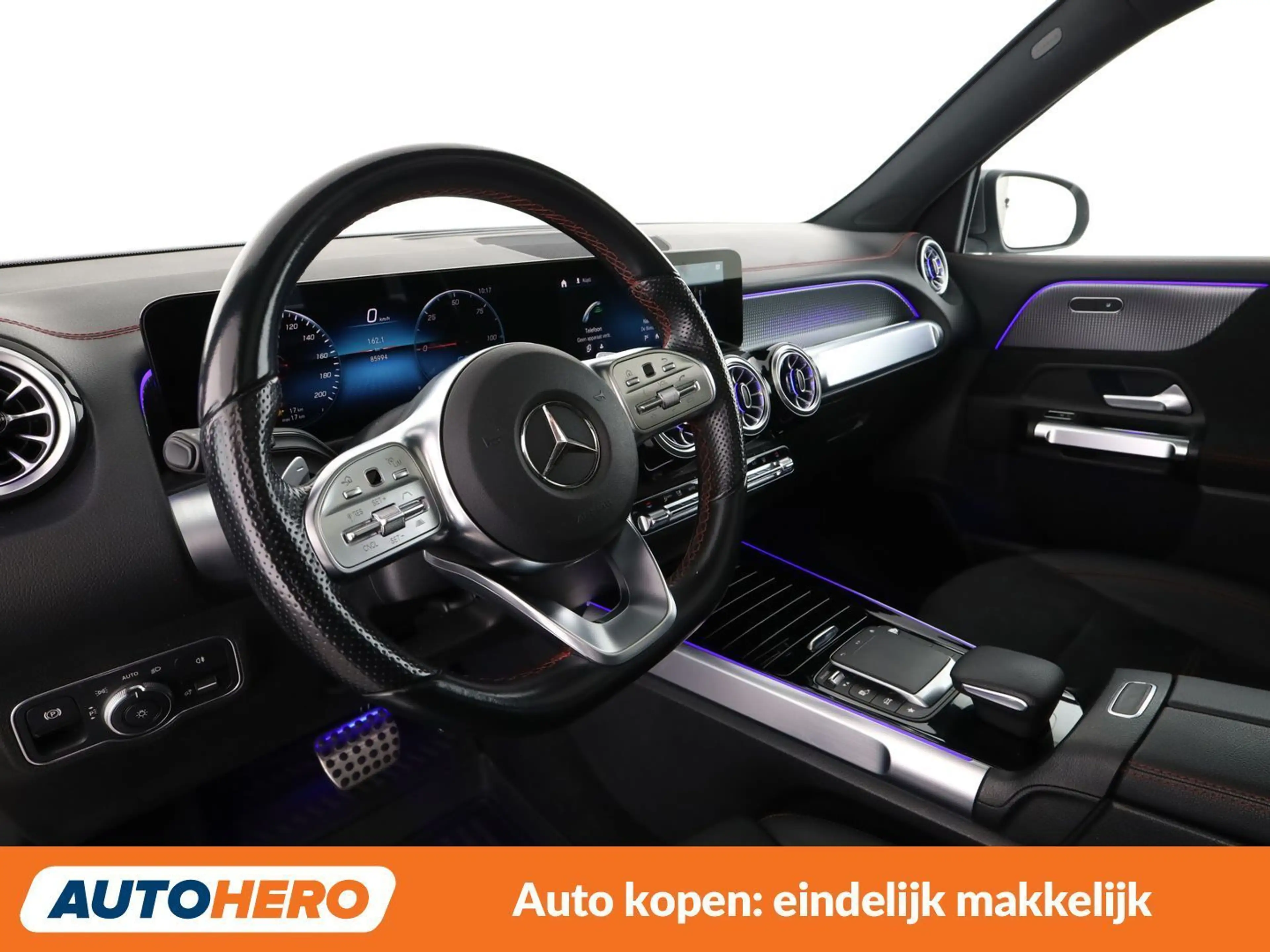 Mercedes-Benz EQB 300 300 4Matic AMG Line — photo 12