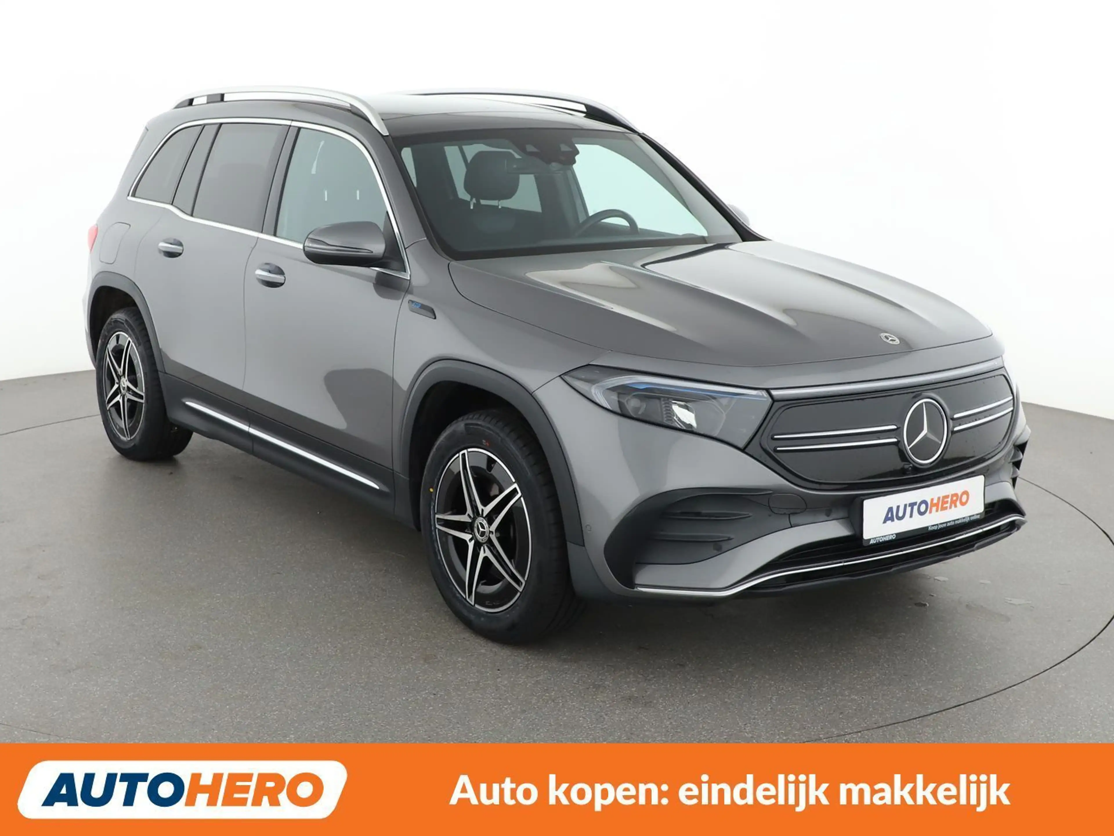 Mercedes-Benz EQB 300 300 4Matic AMG Line — photo 9
