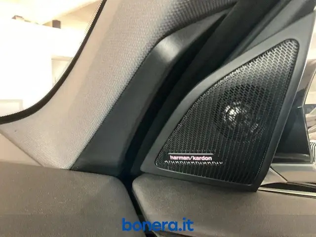 BMW X3 view 30