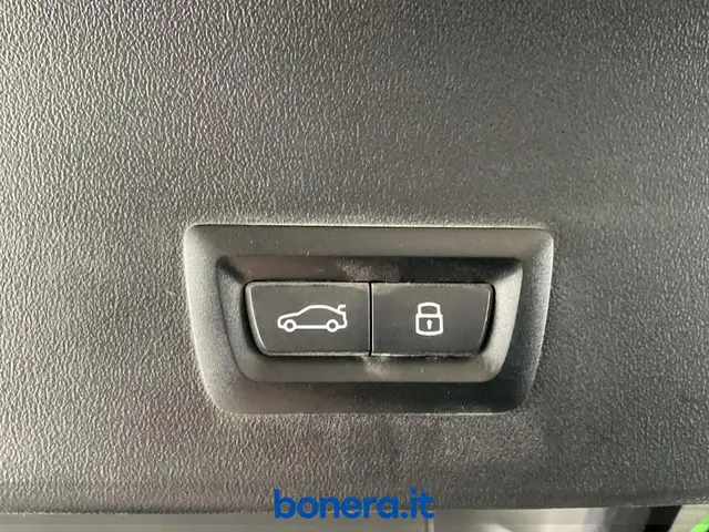 BMW X3 view 14