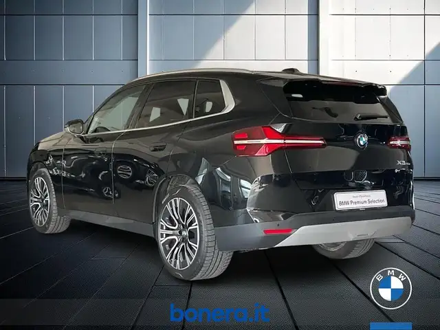BMW X3 view 8