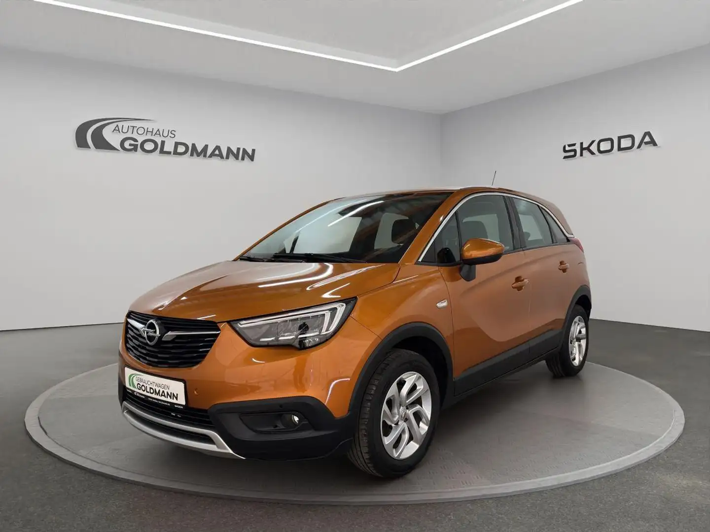 Opel Crossland Innovation 1.2 Turbo Orange - 1