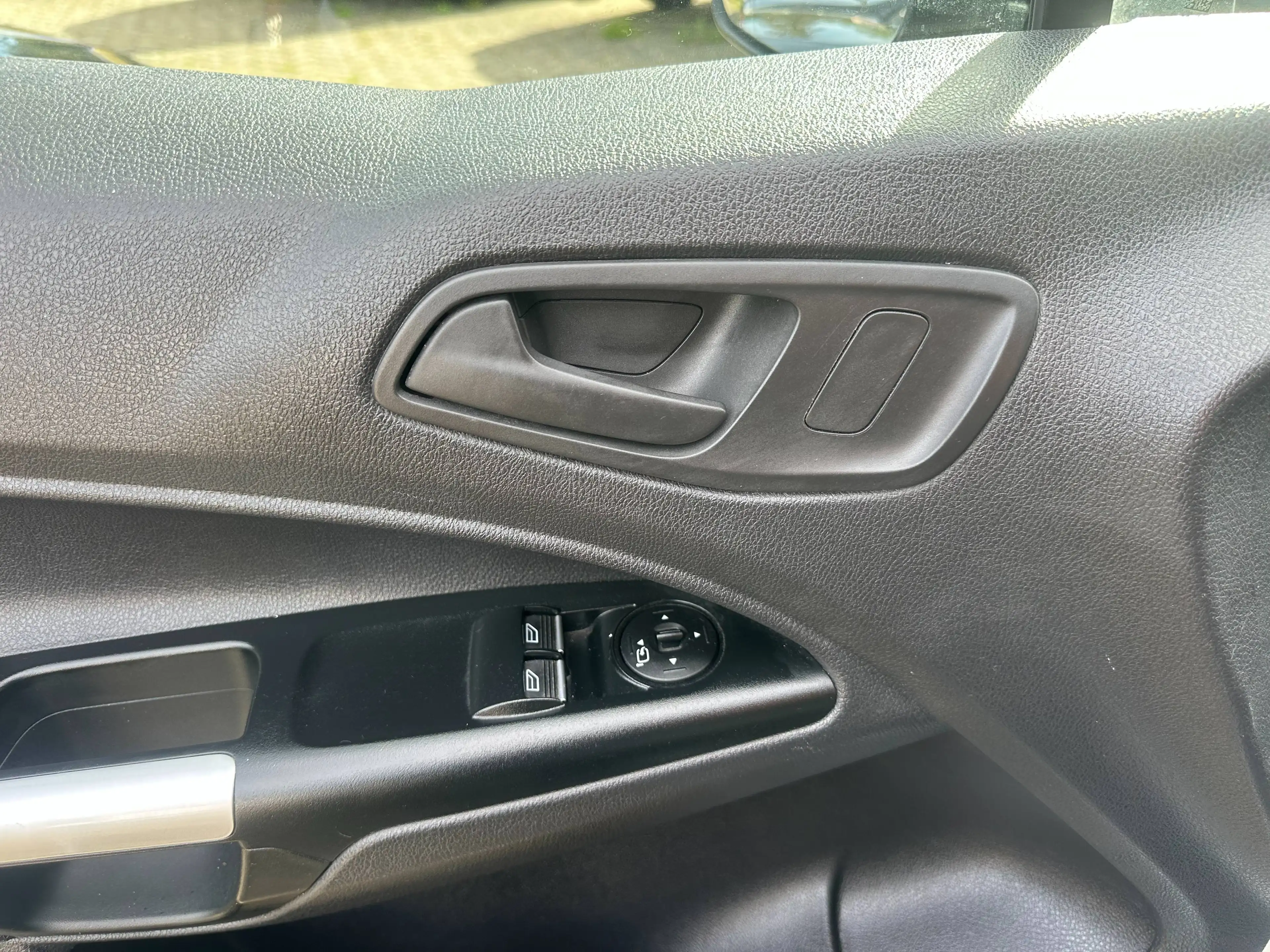 Ford Transit Connect 1.5 TDCI Kasten lang+3 SITZE+NAVI+KLIMA+PDC+KAMERA+ — photo 15
