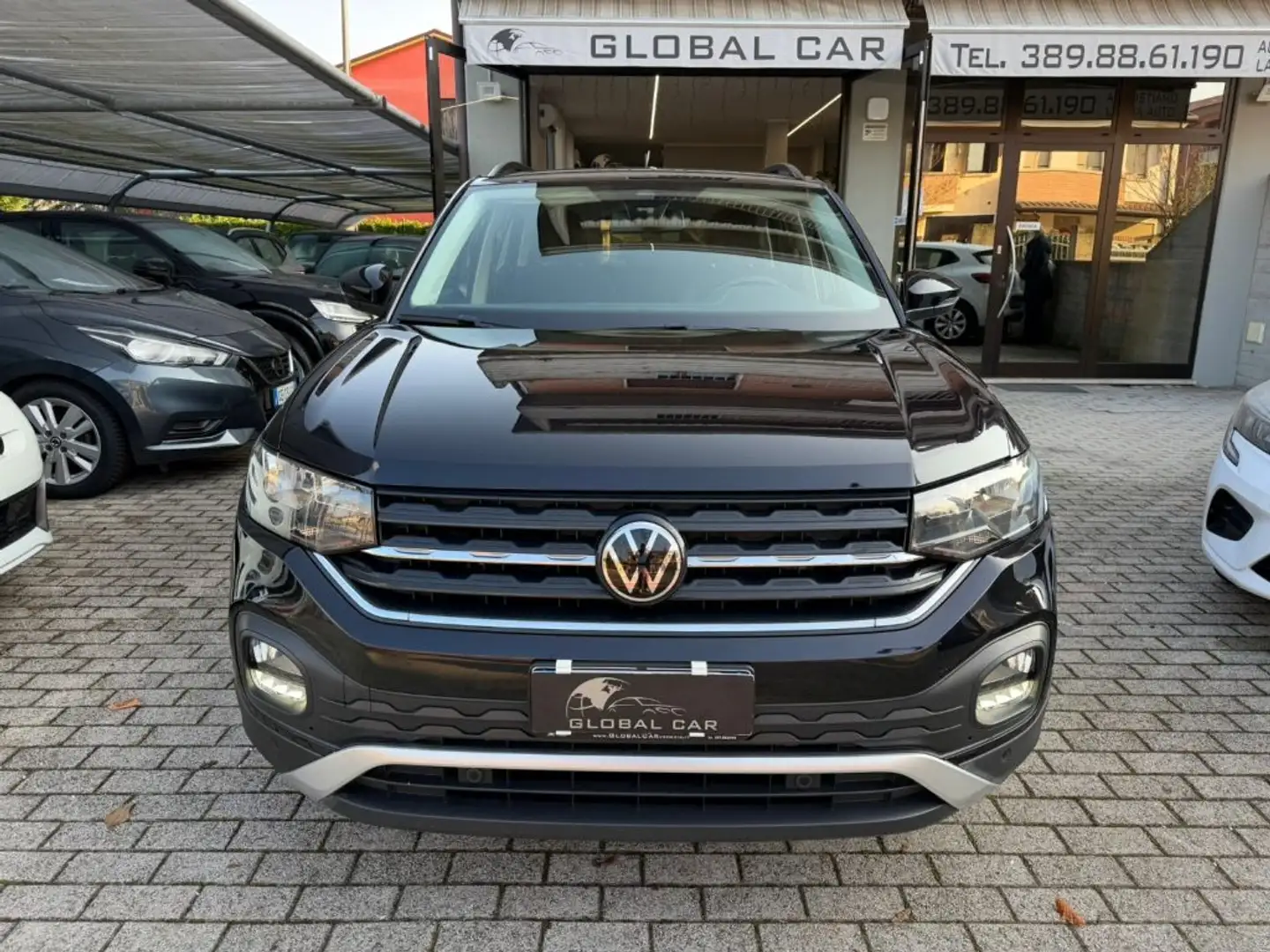 Volkswagen T-Cross Benzina AUTOMATICA Nero - 2
