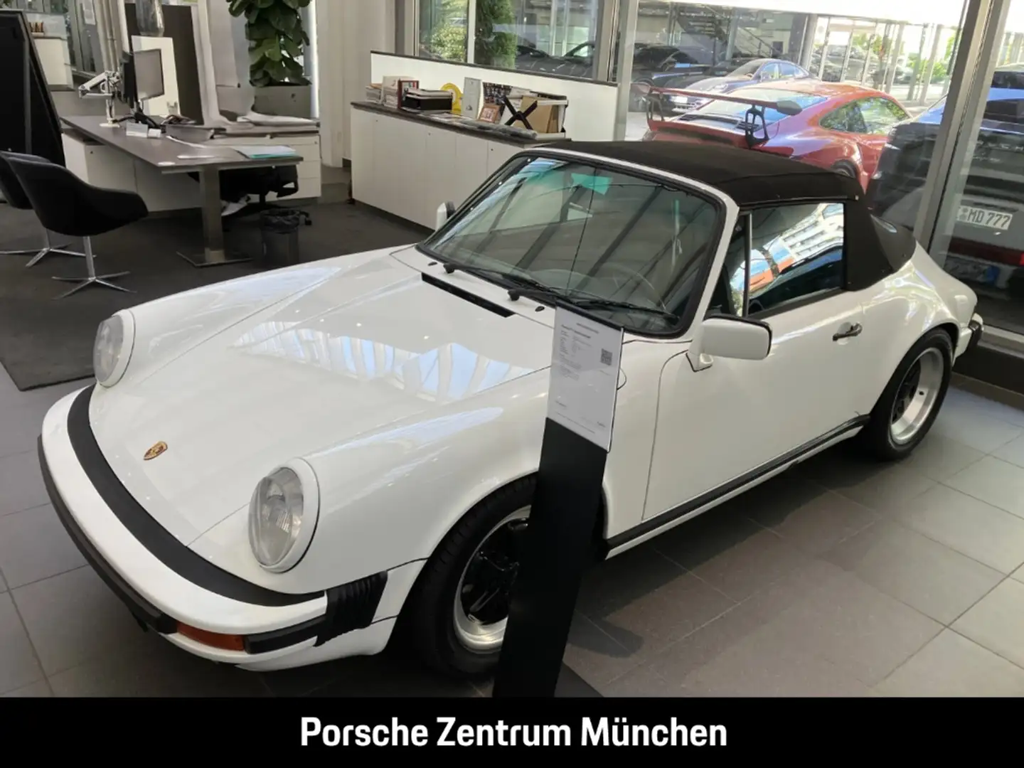 Porsche 911 G-model-II Carrera Cabrio US-Import 66.925mi Blanc - 1
