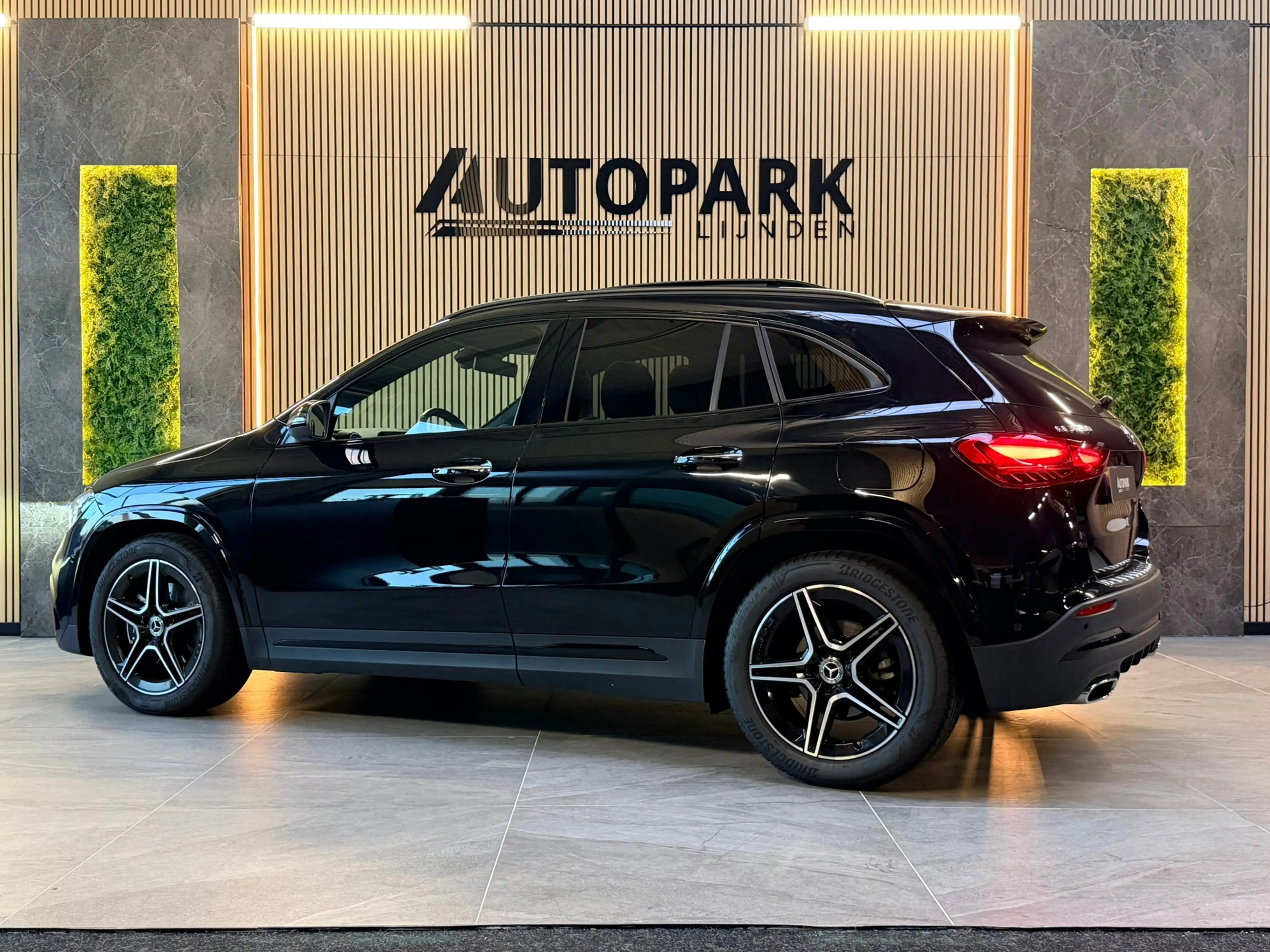 Mercedes-Benz GLA 200 AMG Line PANO|KEYLESSS|DODEHOEK|CARPLAY|CAMERA|SFE — photo 3