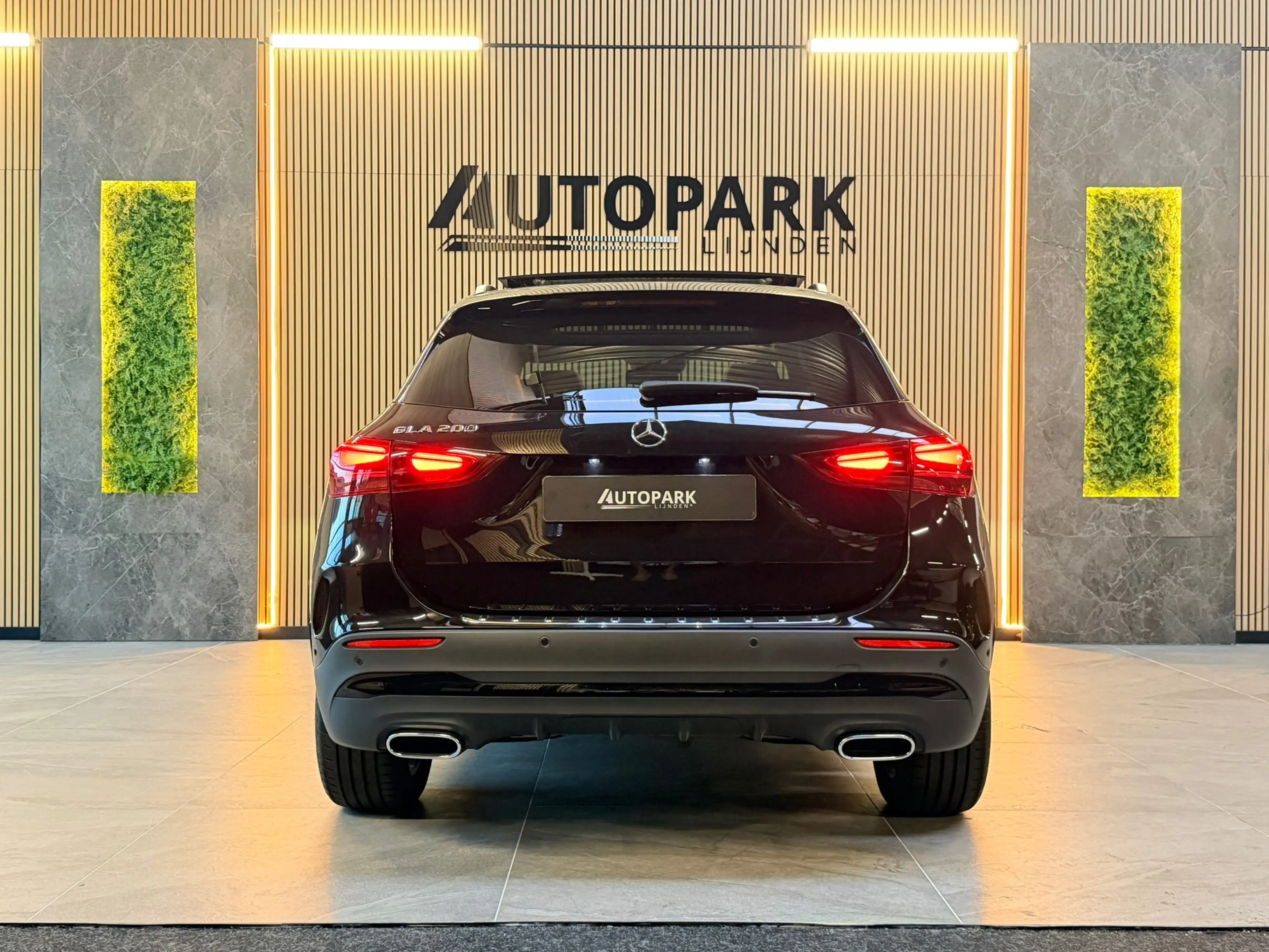Mercedes-Benz GLA 200 AMG Line PANO|KEYLESSS|DODEHOEK|CARPLAY|CAMERA|SFE — photo 4