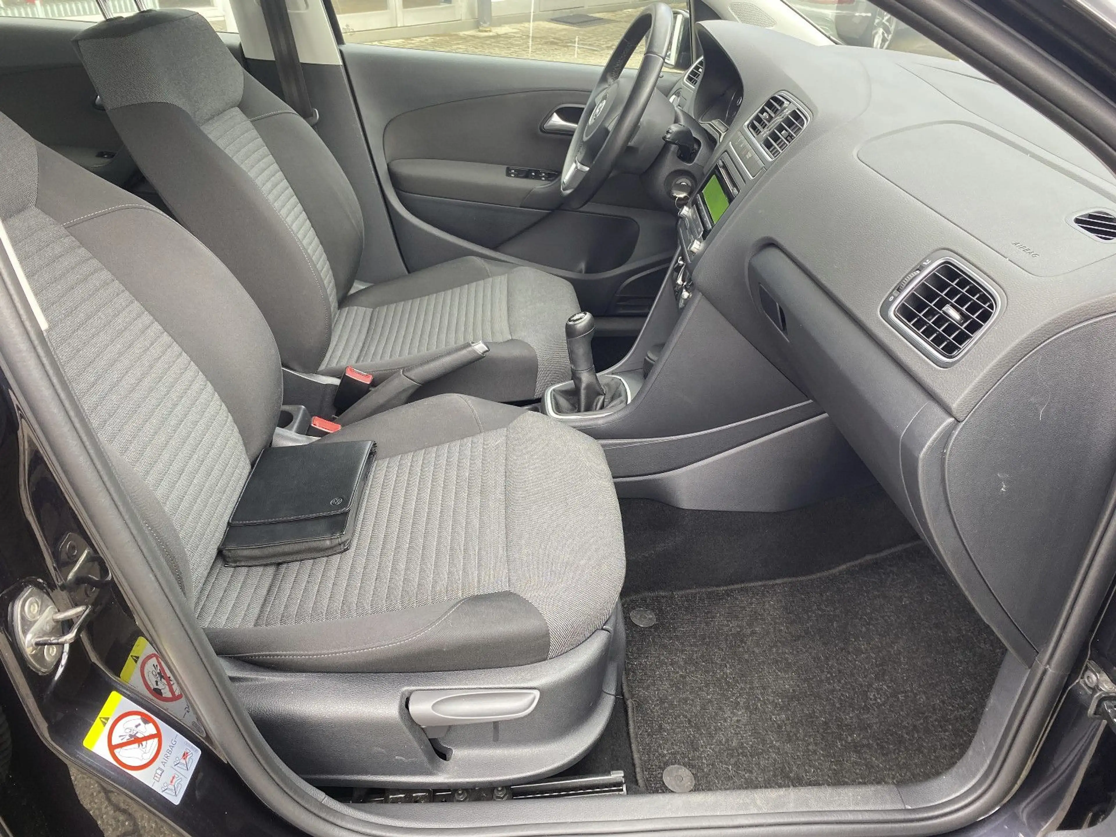 Volkswagen Polo V Comfortline Aus 1 Hand Original 45523 km — photo 11