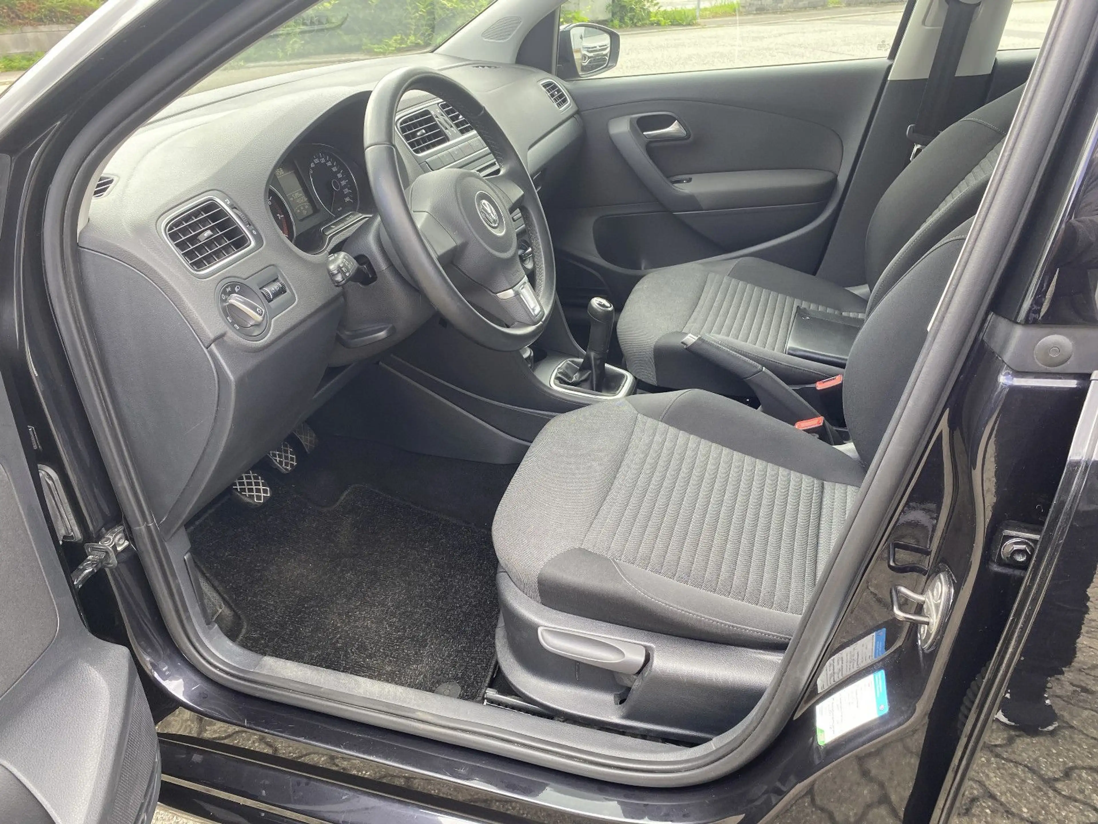 Volkswagen Polo V Comfortline Aus 1 Hand Original 45523 km — photo 7